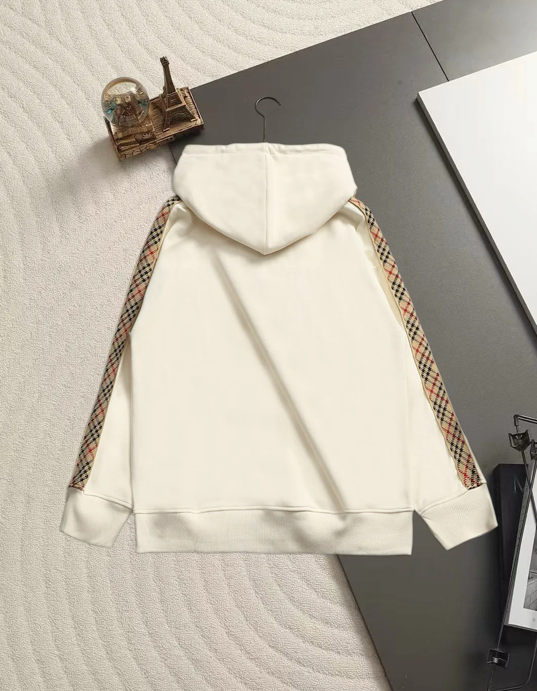 Logo Embroidery Cotton-Blend Hoodie D19520048 — view 9