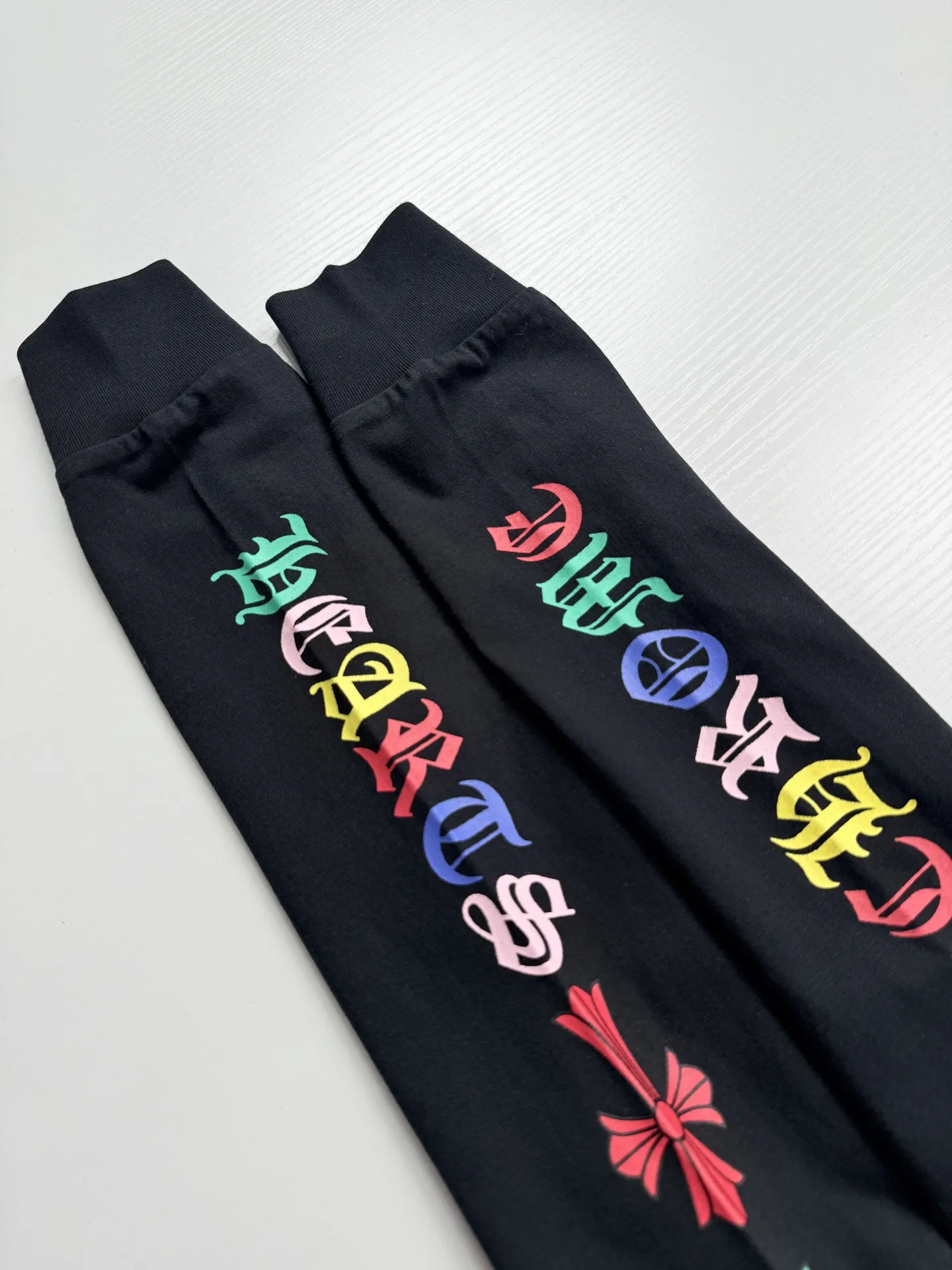 Multicolor Cross Print Long-Sleeve T-Shirt D19522624 — view 10