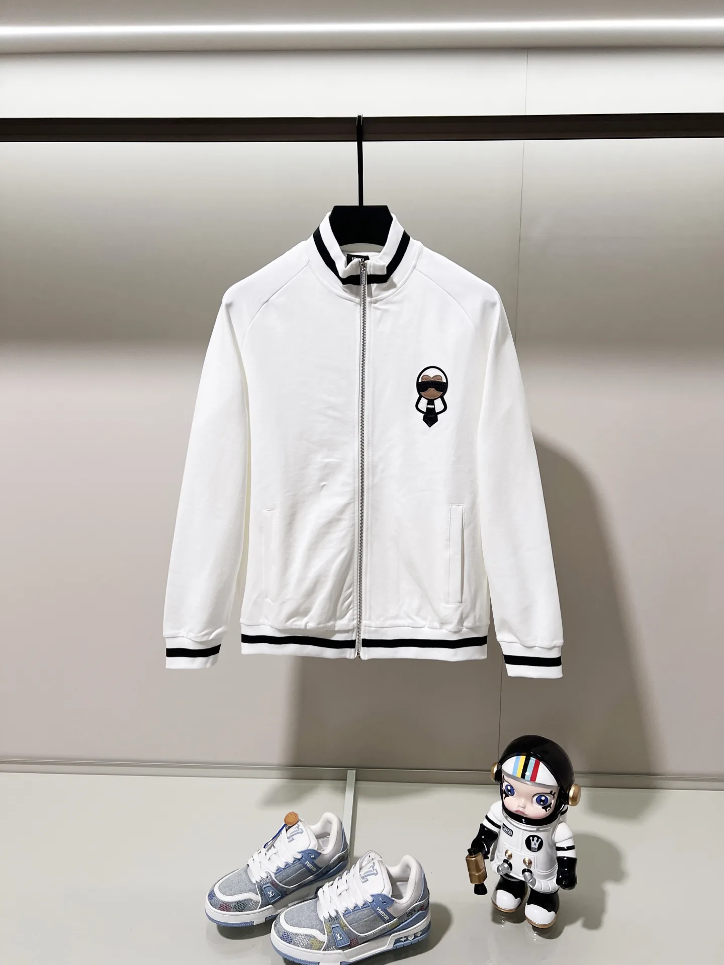 Karl Lagerfeld Embroidery Zip-Up Track Jacket D19520053