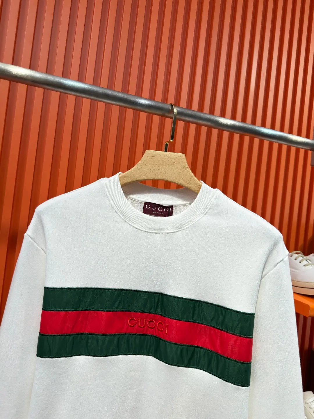 Web Stripe Logo Embroidered Sweatshirt D19522024 — view 4