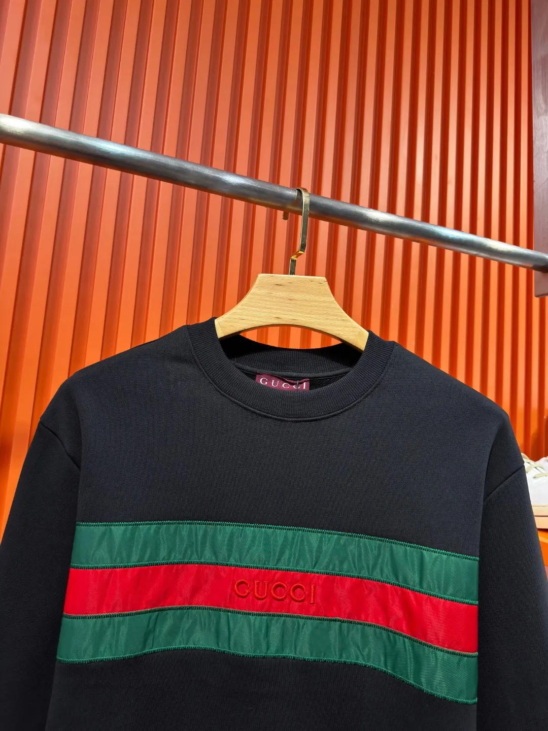 Web Stripe Logo Embroidered Sweatshirt D19522023 — view 4