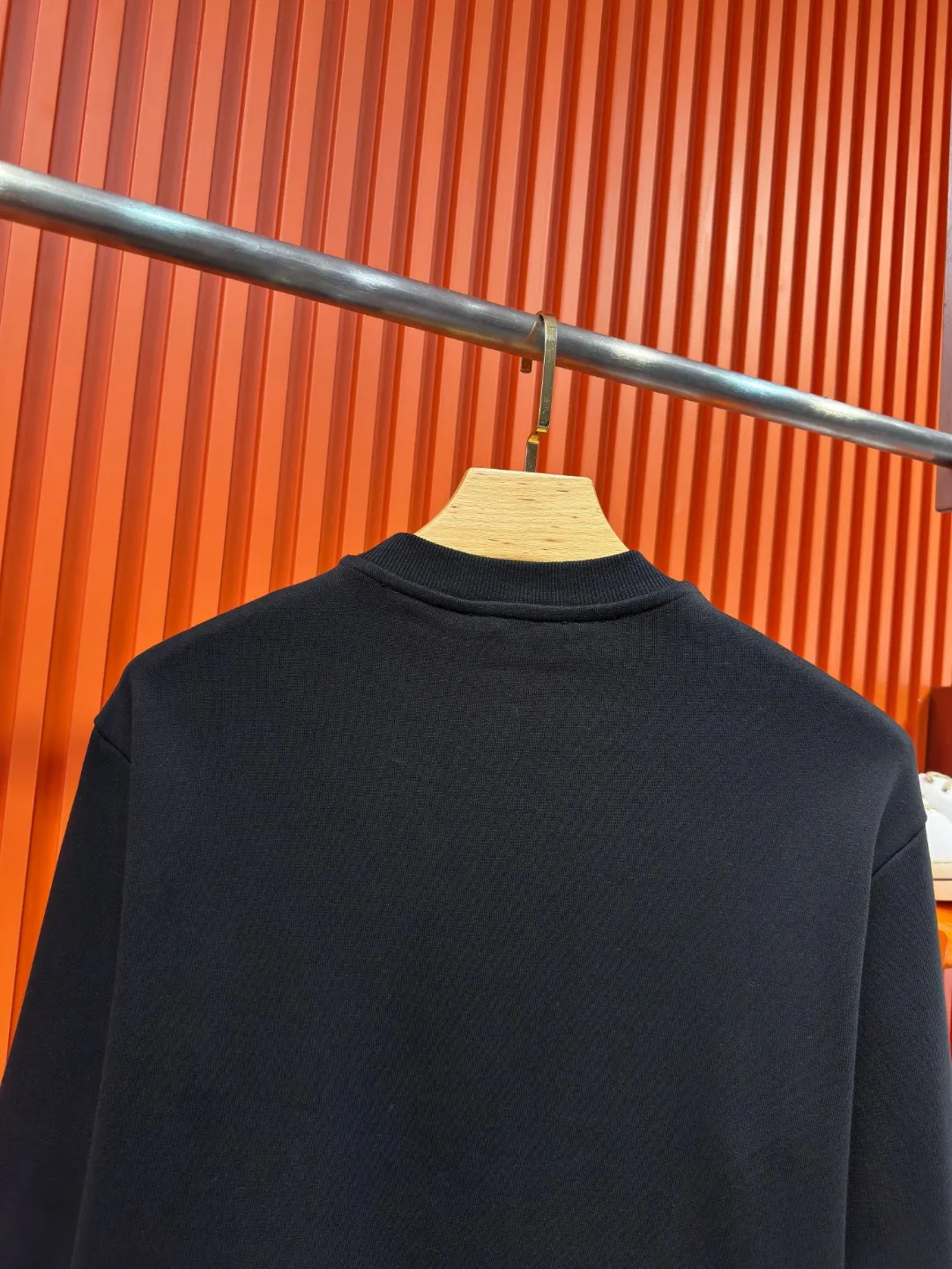 Web Stripe Logo Embroidered Sweatshirt D19522023 — view 11