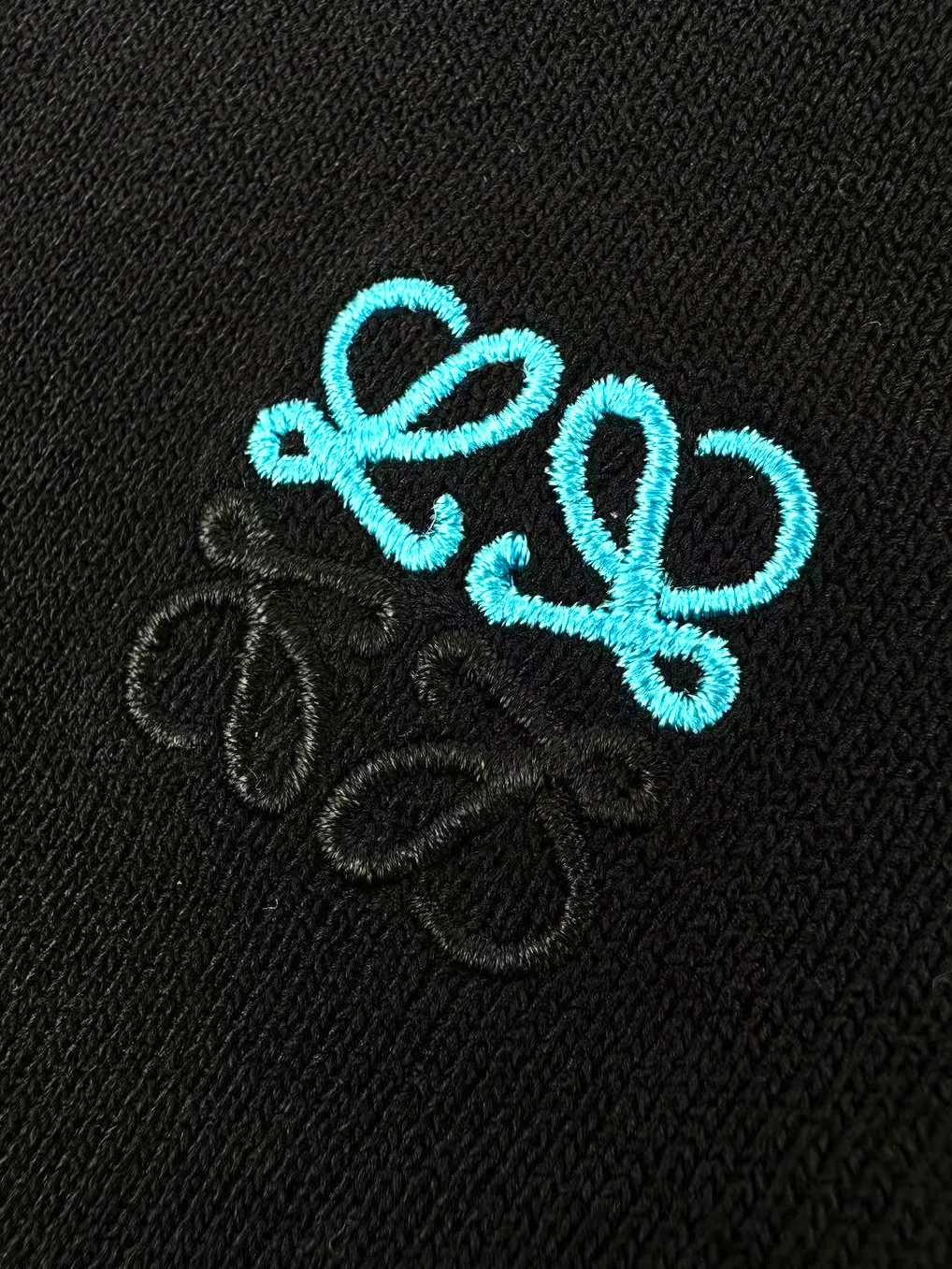 Anagram Embroidered Short-Sleeve Wool Sweater D20021403 — view 5