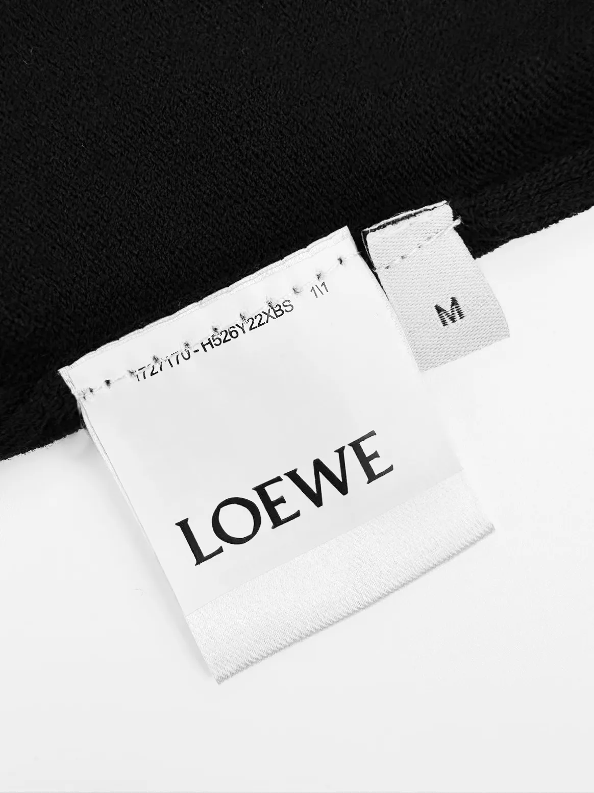 Anagram Embroidered Short-Sleeve Wool Sweater D20021403 — view 9