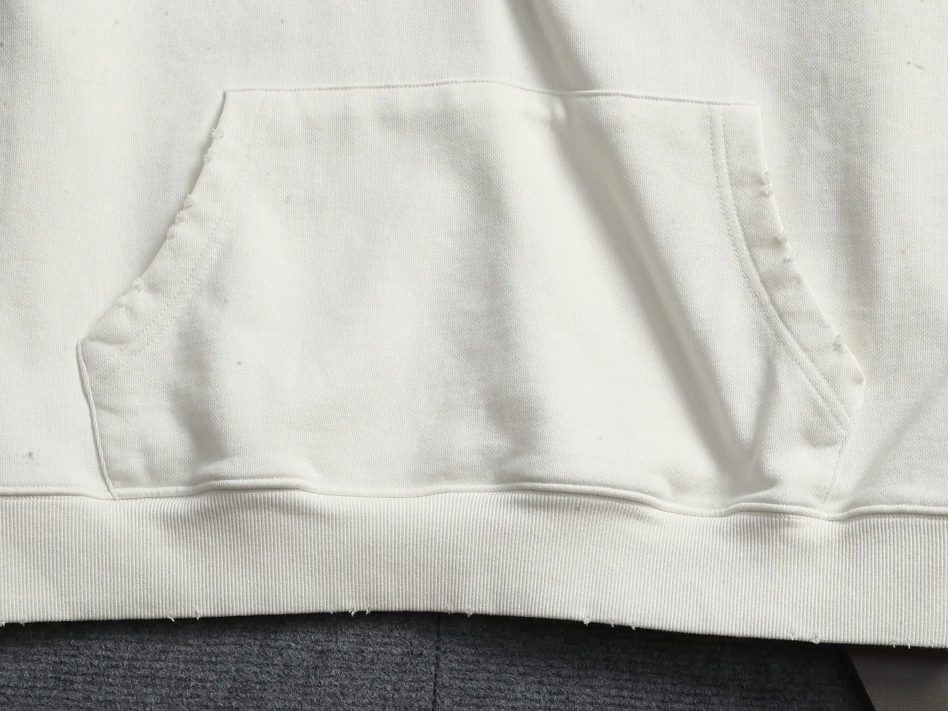 Anagram Logo Embroidered Cotton Hoodie D20021997 — view 3