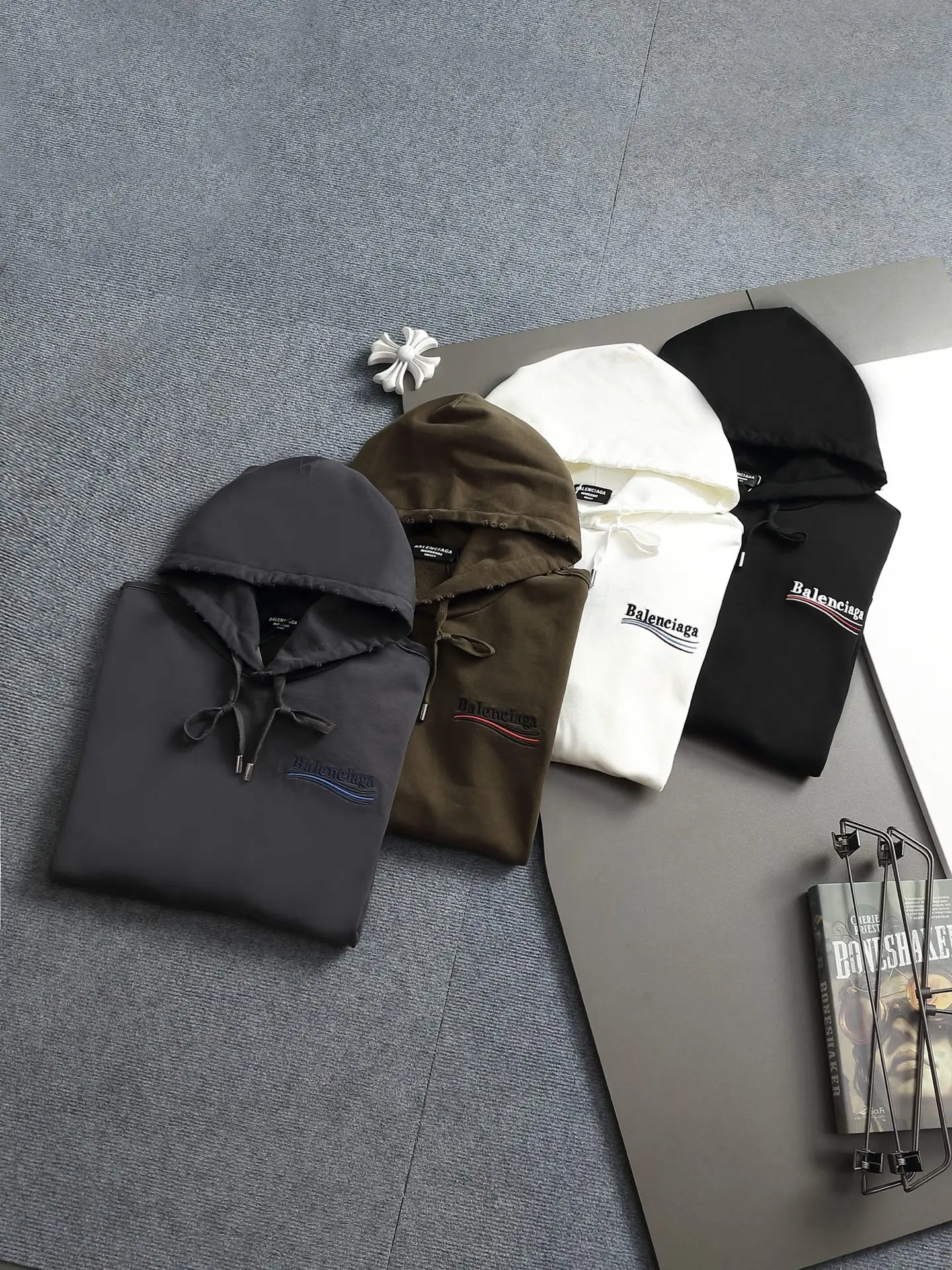 Logo-Embroidered Distressed Cotton Hoodie D20022020 — view 14
