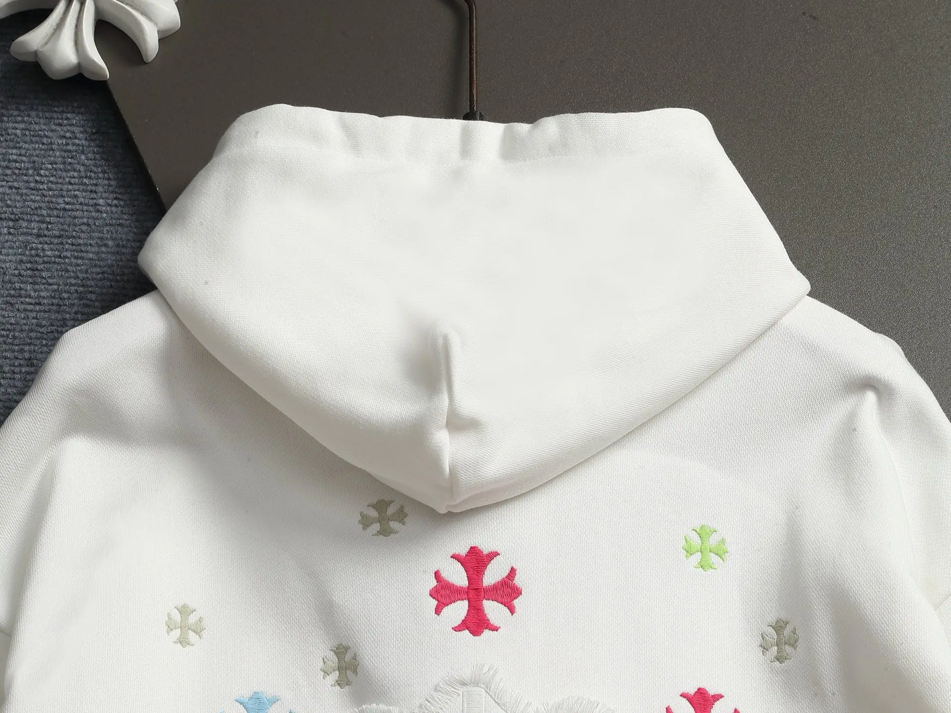 Chrome Hearts Cross Embroidery Acid-Wash Hoodie D20022015 — view 11