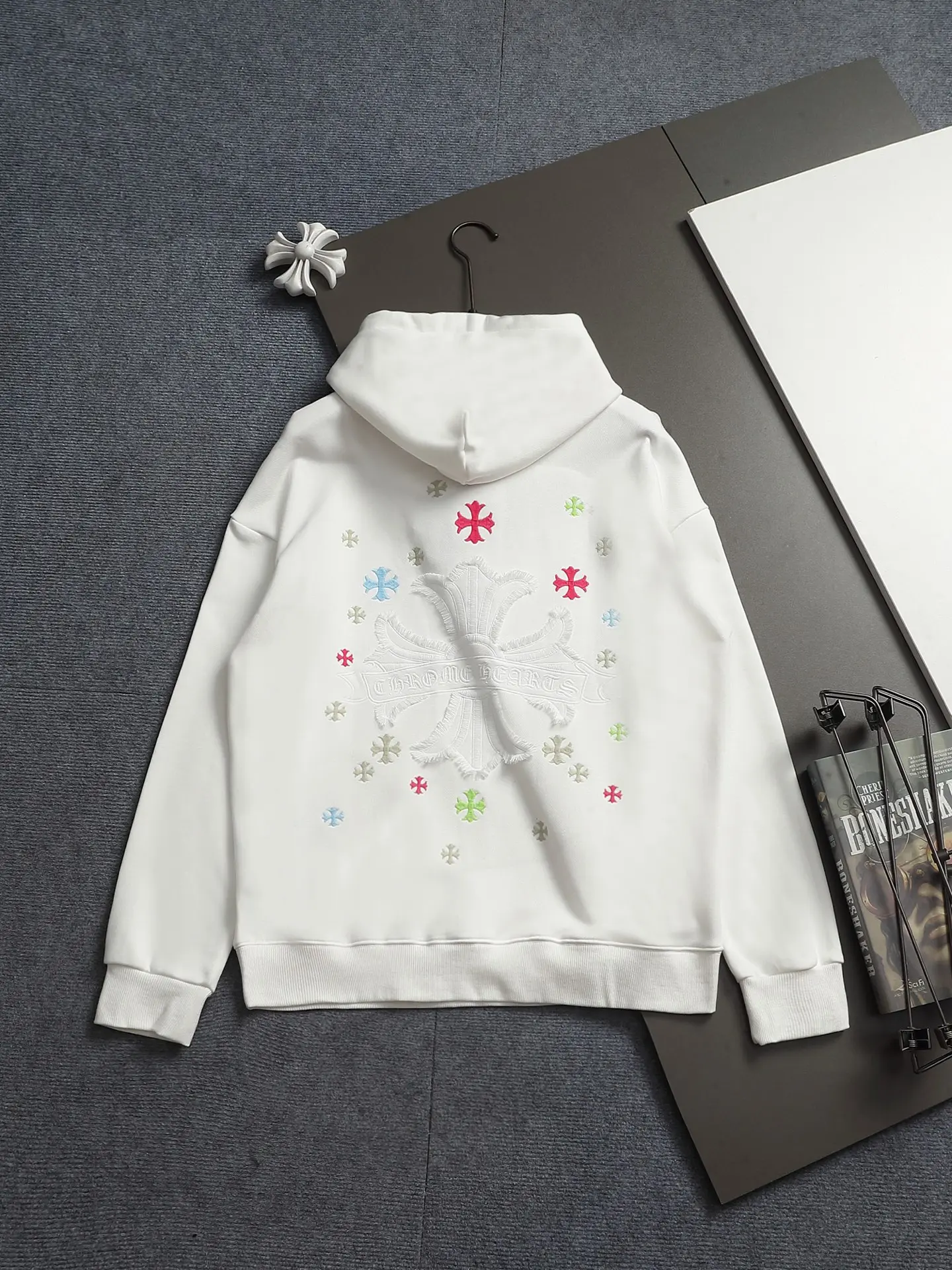 Chrome Hearts Cross Embroidery Acid-Wash Hoodie D20022015 — view 13