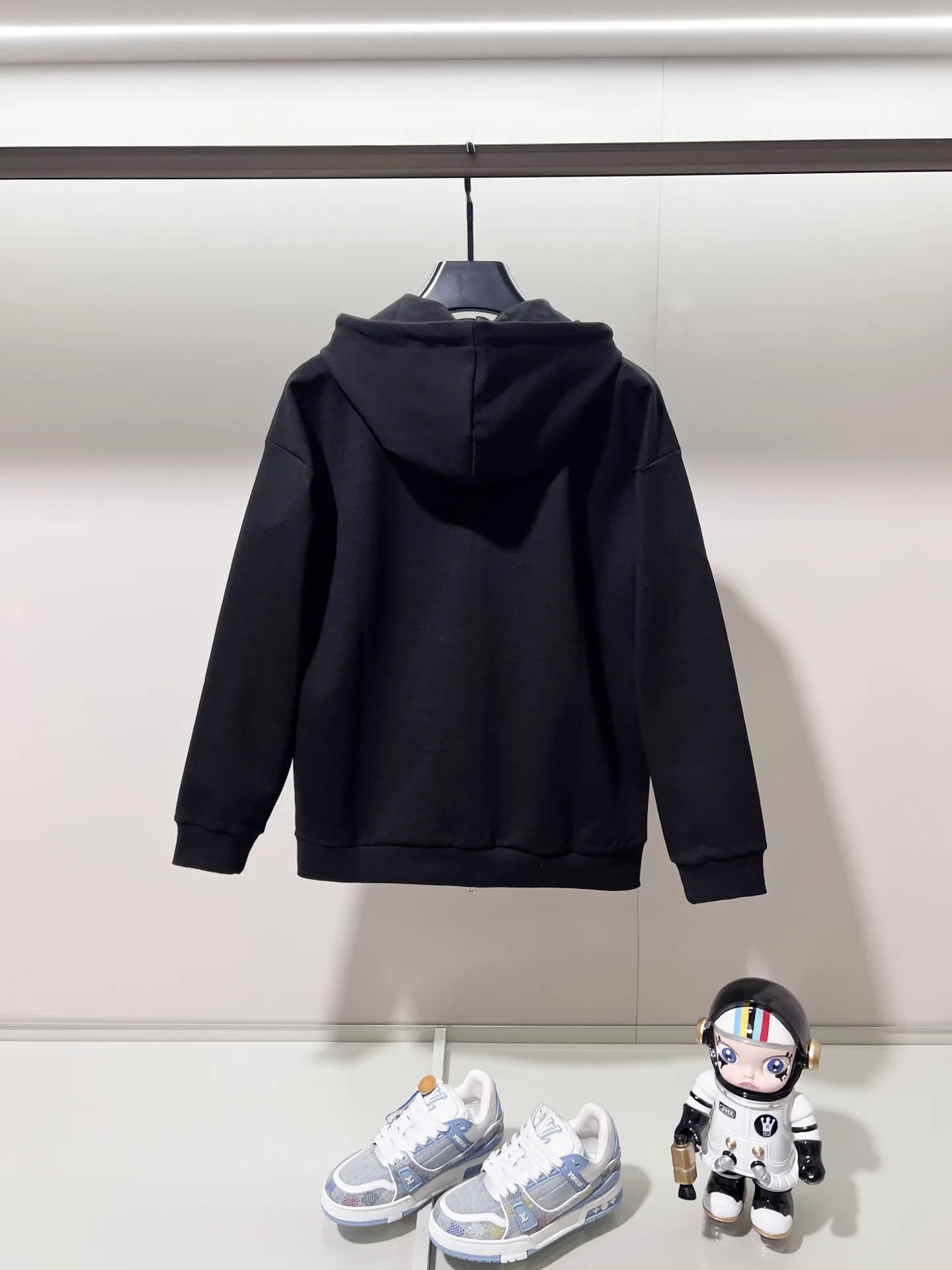 Logo Embroidery Zip-Up Hoodie D20020056 — view 2