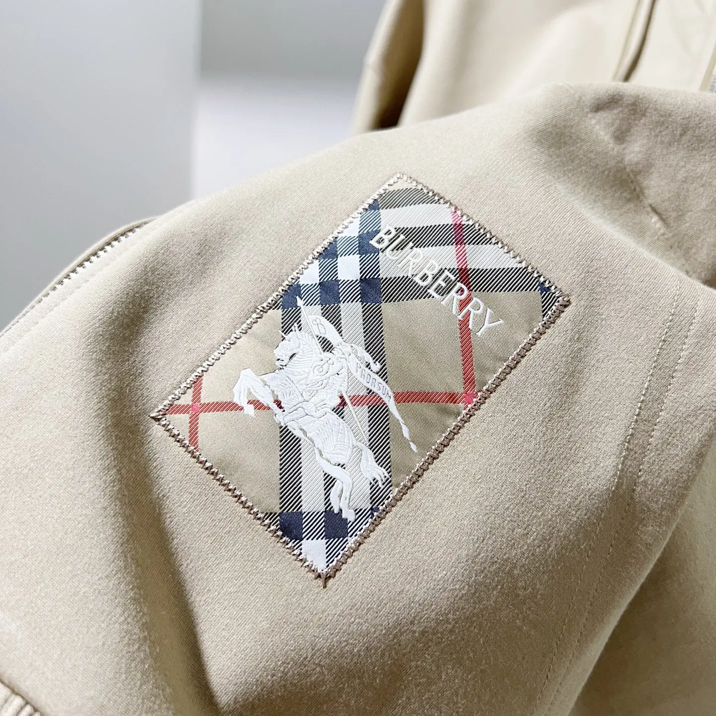 Check Patch Logo Zip-Up Hoodie D20020050 — view 6