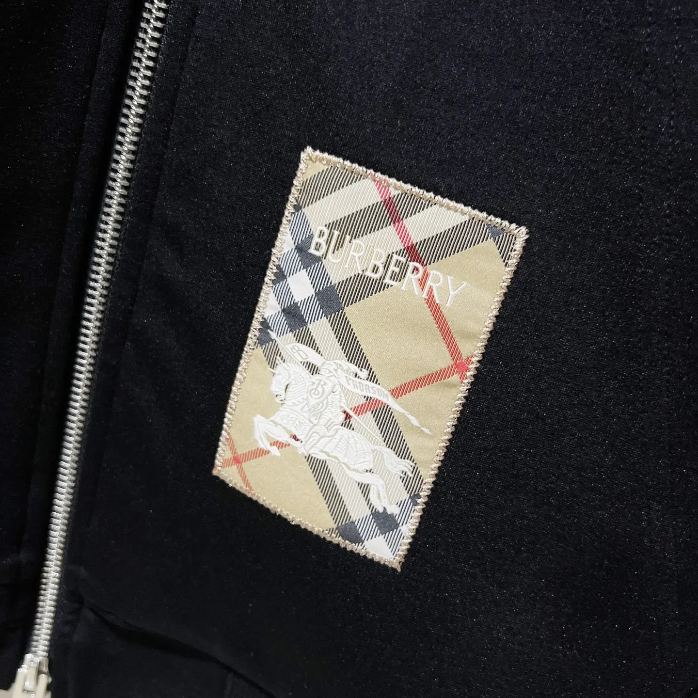 Check Logo Patch Zip-Up Hoodie D20020051 — view 6
