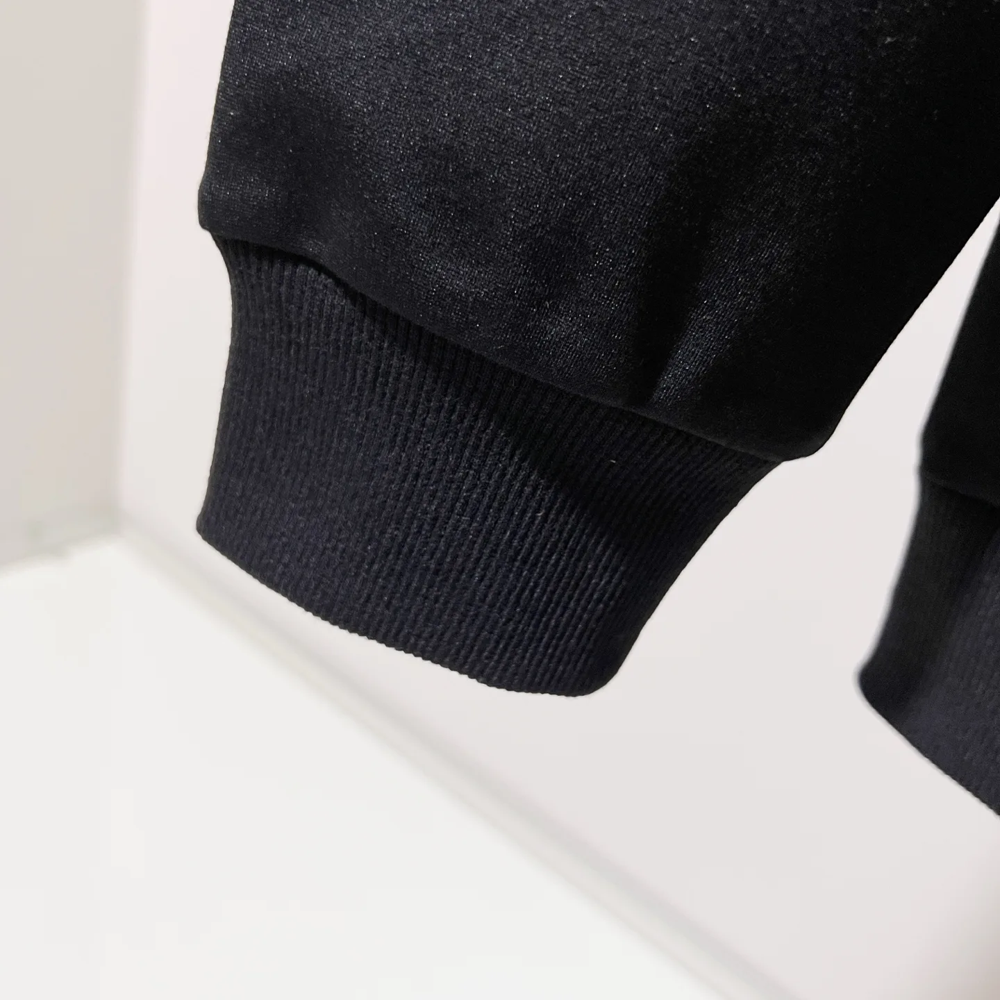 Check Logo Patch Zip-Up Hoodie D20020051 — view 9