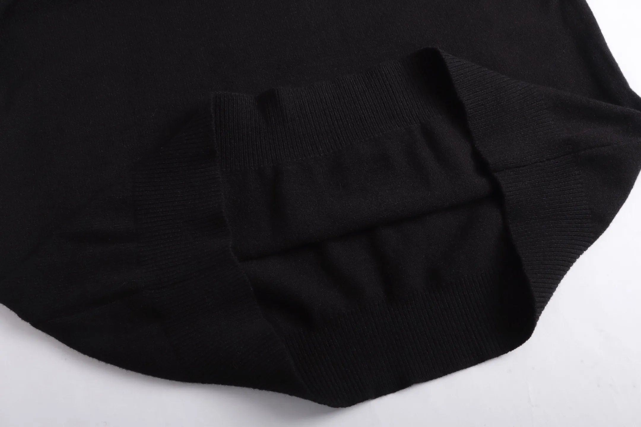 Logo Embroidery Wool Crew-Neck Sweater D20022060 — view 7
