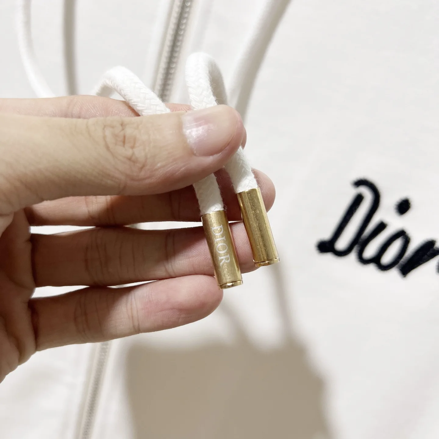 Logo-Embroidered Zip-Up Hoodie D20020062 — view 10