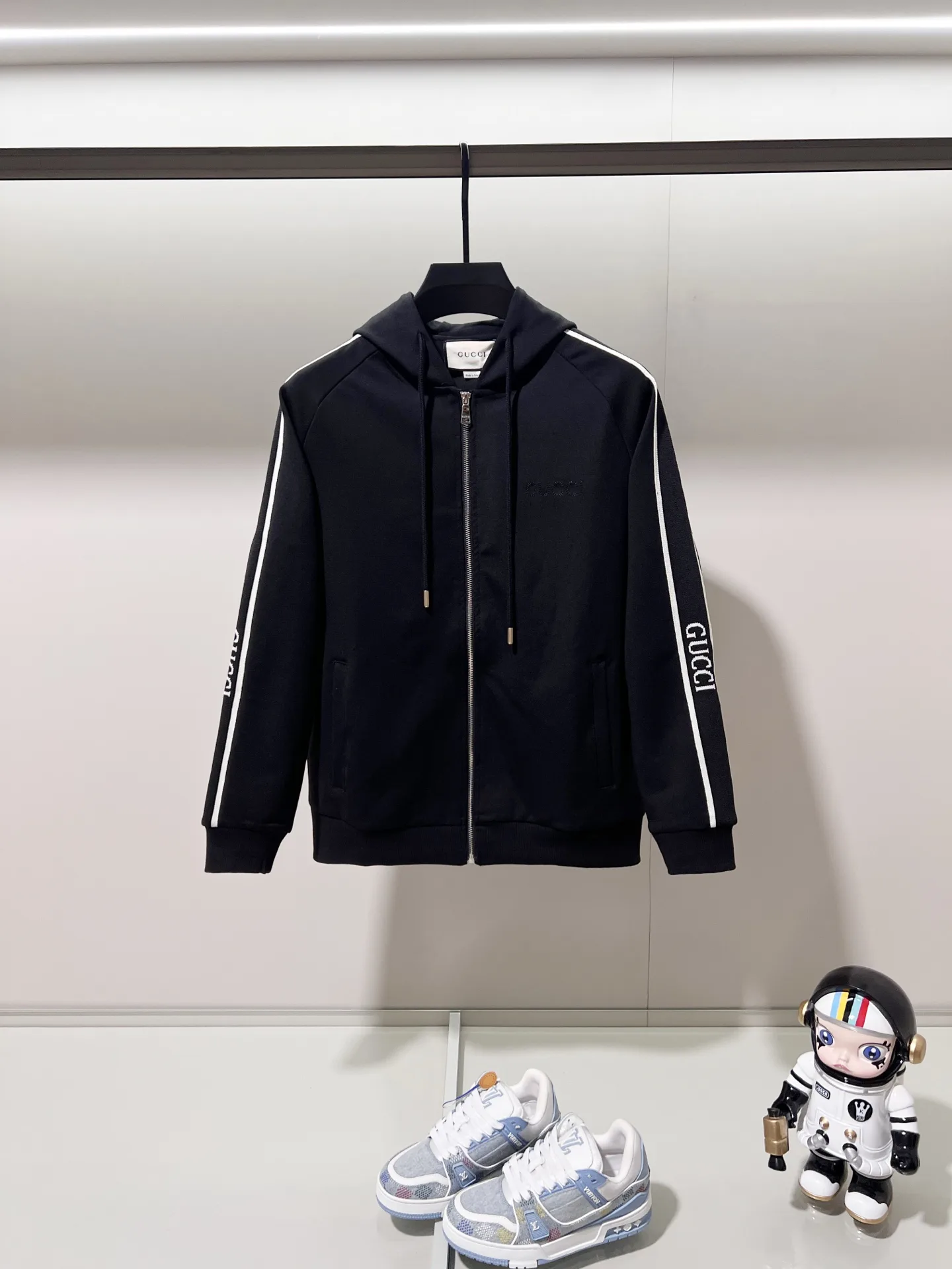 Logo-Embroidered Webbing Trim Zip-Up Hoodie D20020074