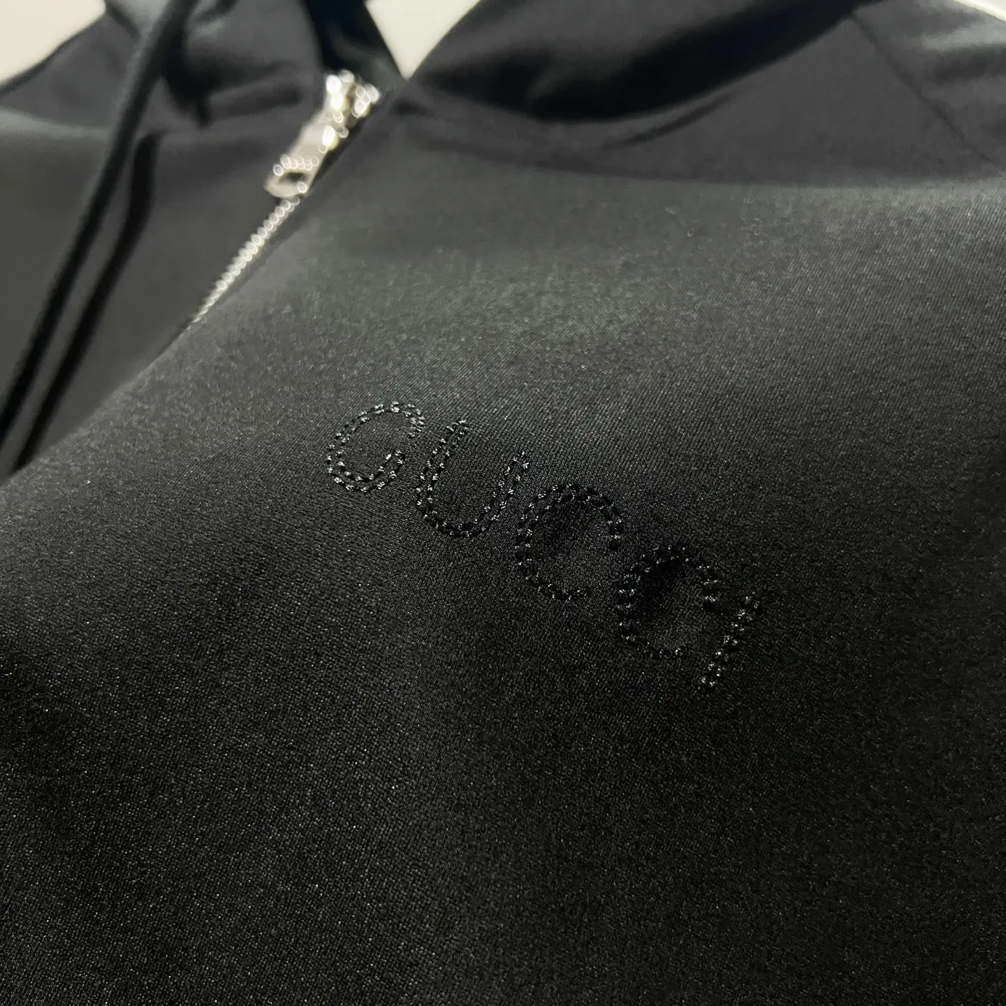 Logo-Embroidered Webbing Trim Zip-Up Hoodie D20020074 — view 6