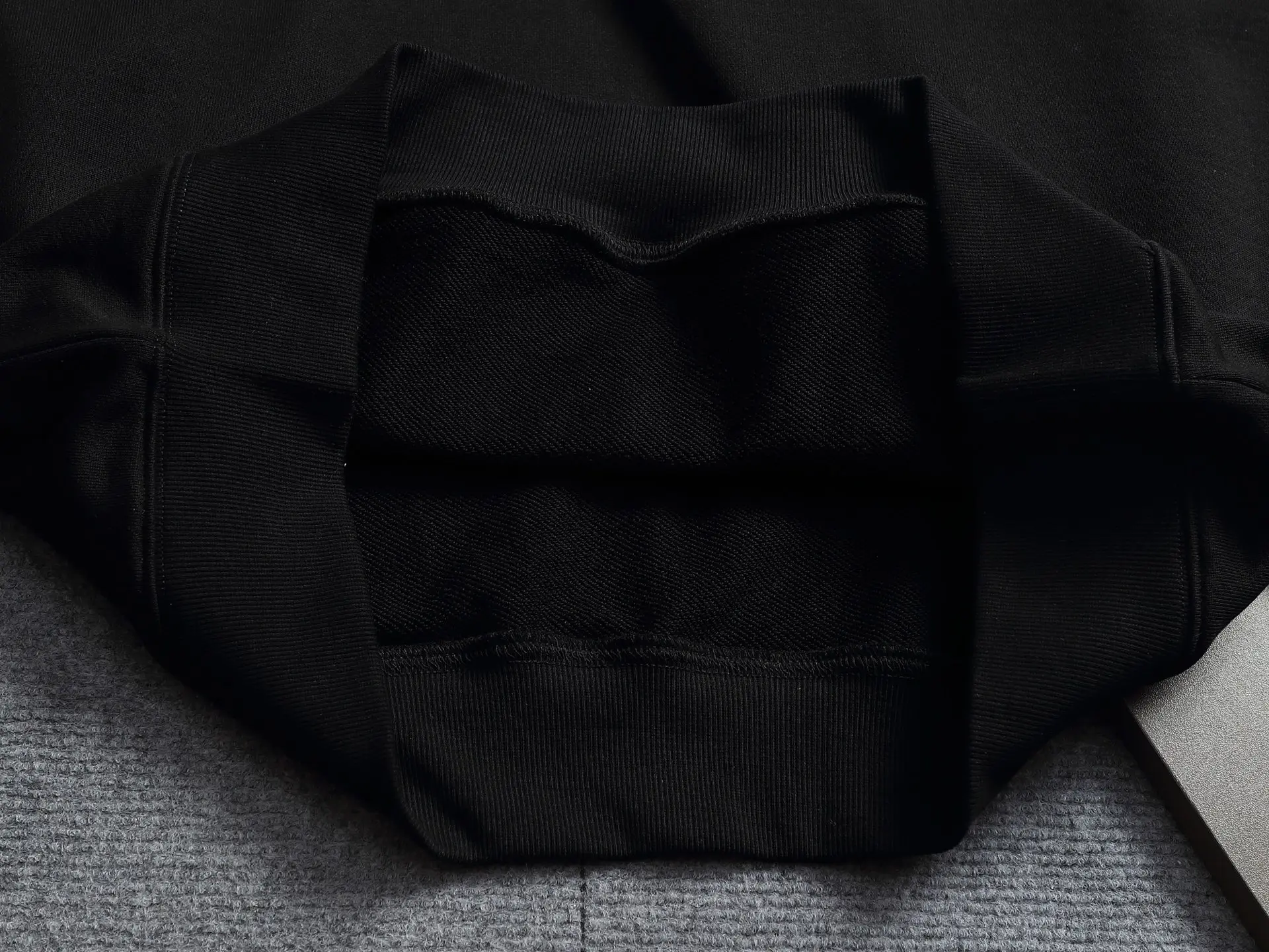 Embossed Logo Cotton-Blend Hoodie D20022014 — view 8