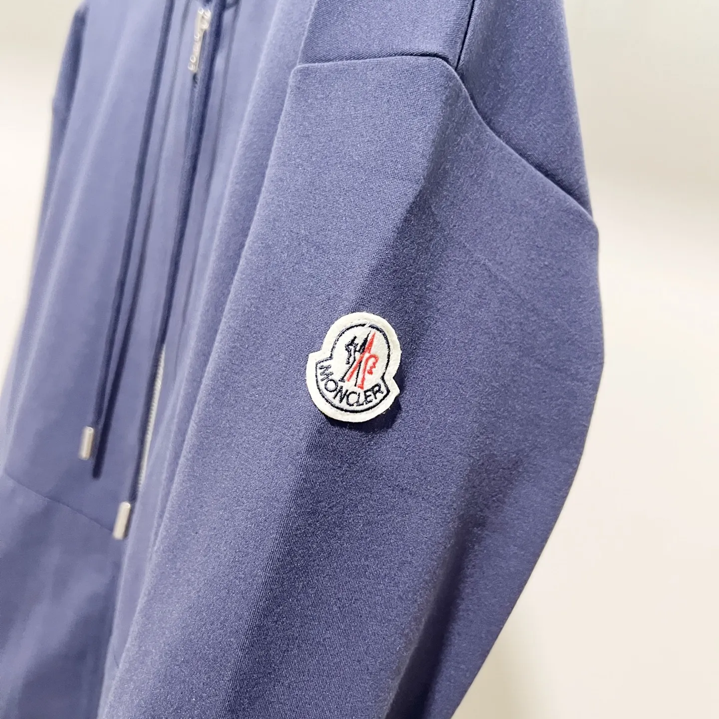 Logo-Patch Zip-Up Hooded Sweatshirt D20020070 — view 6