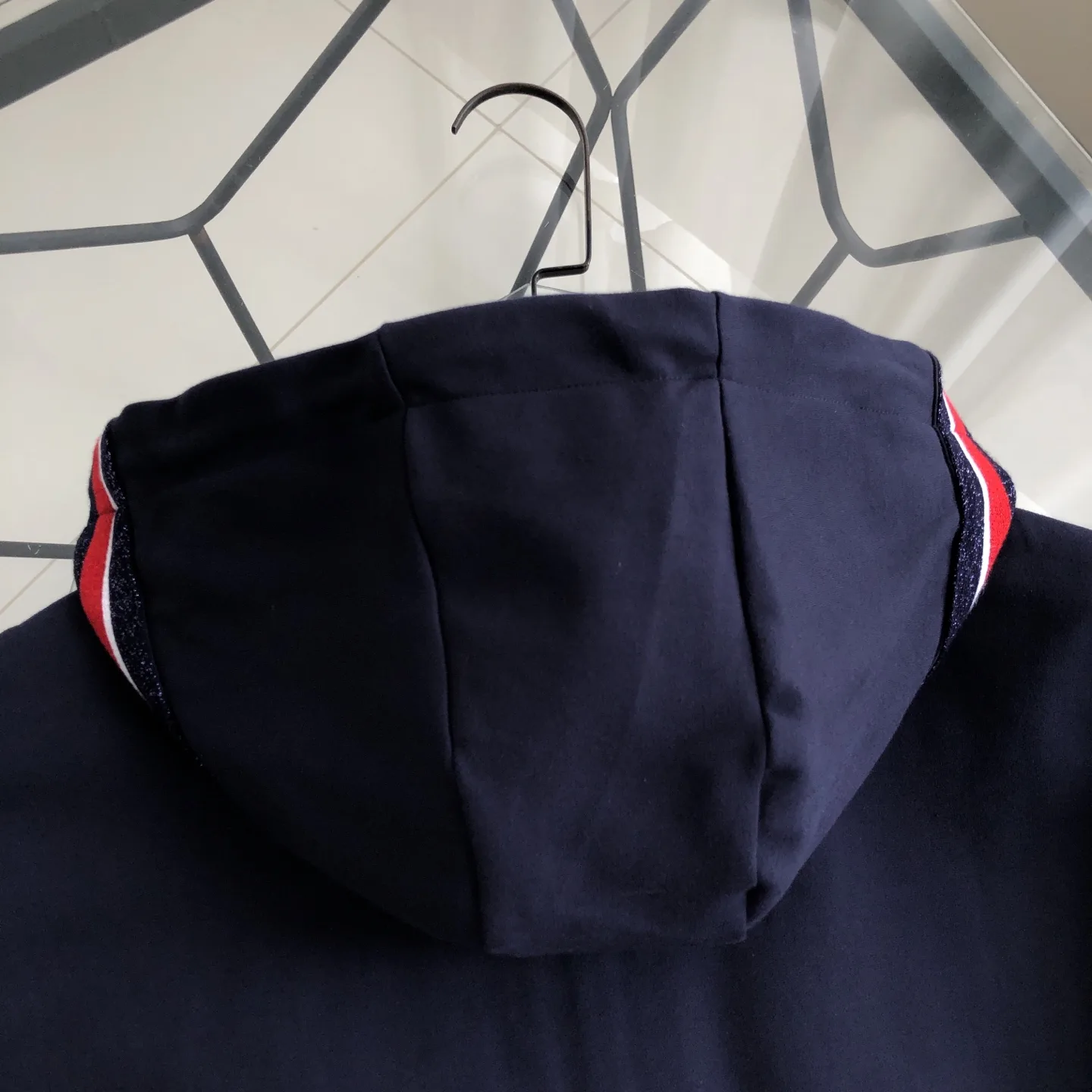 Logo-Embroidered Zip-Up Hoodie D20020082 — view 7