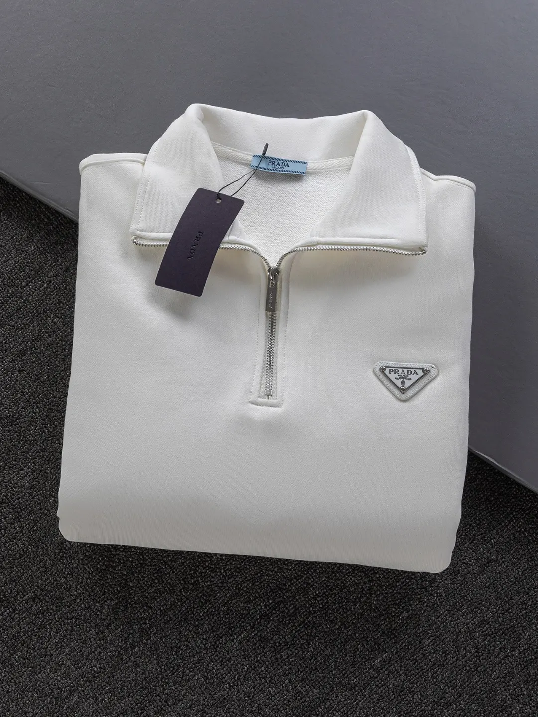 Logo-Badge Quarter-Zip Sweatshirt D20022828 — view 2