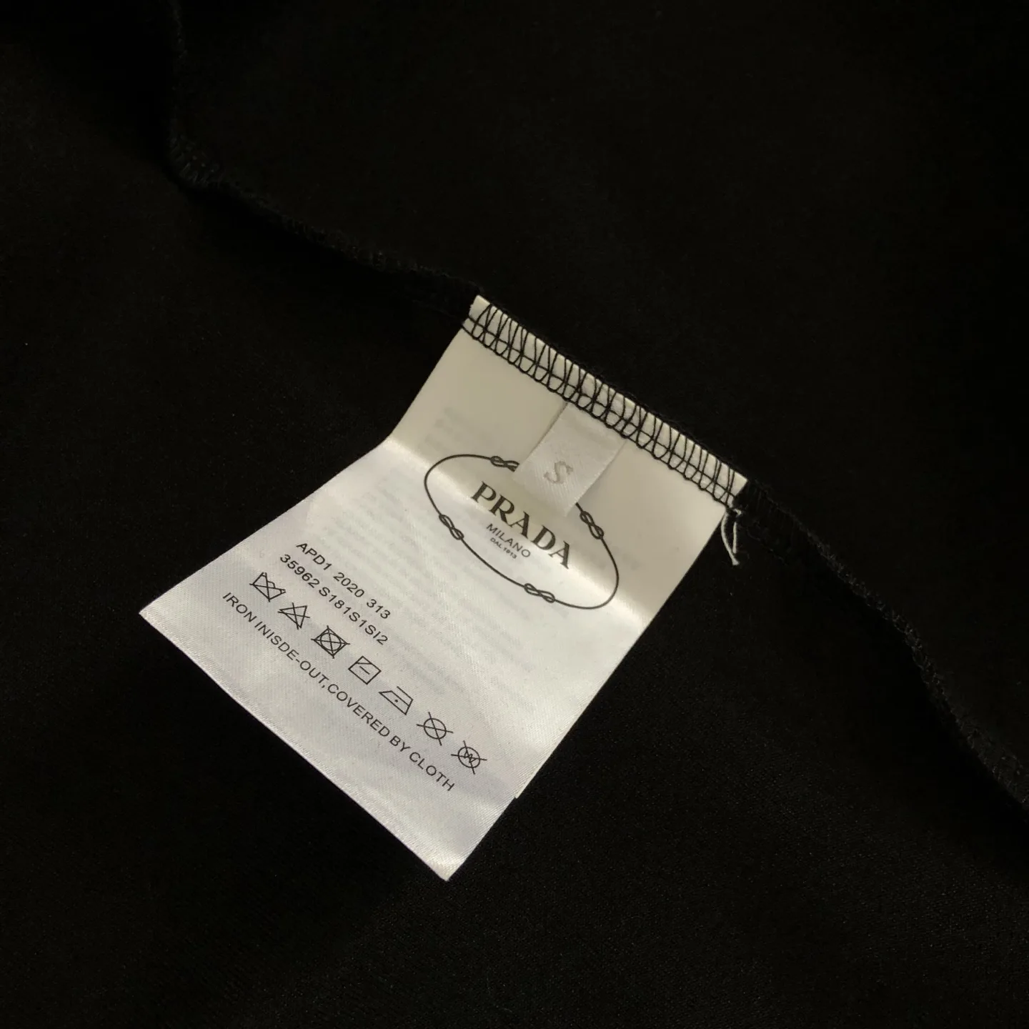 Logo-Badge Zip-Up Hooded Sweatshirt D20020089 — view 8