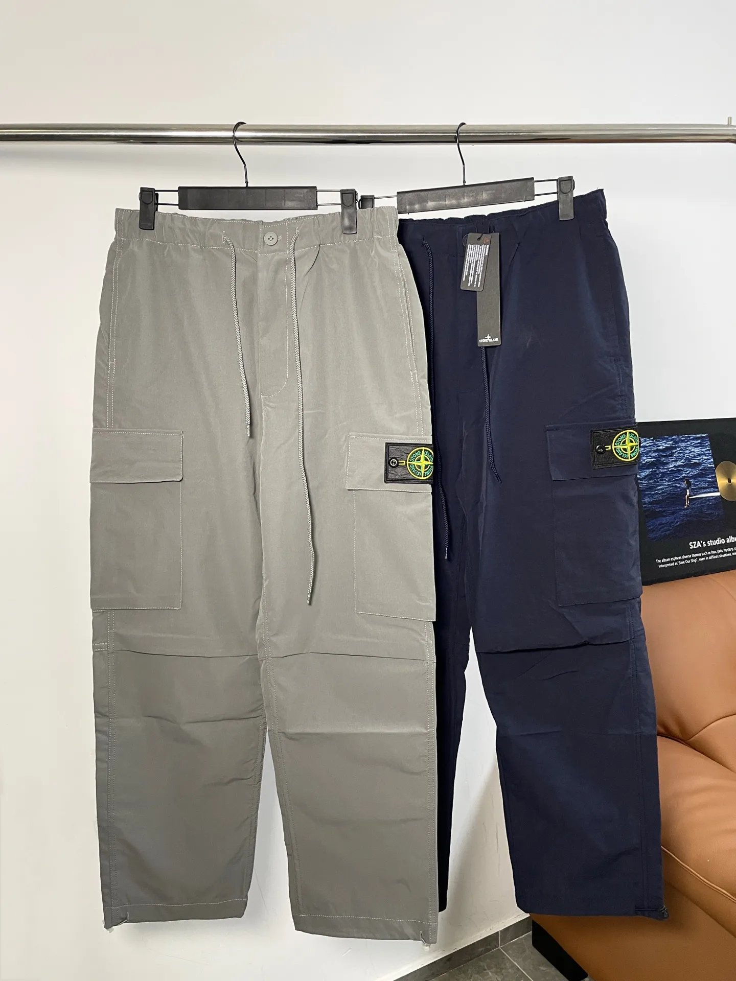 Stone Island Garment-Dyed Cargo Trousers D20020227