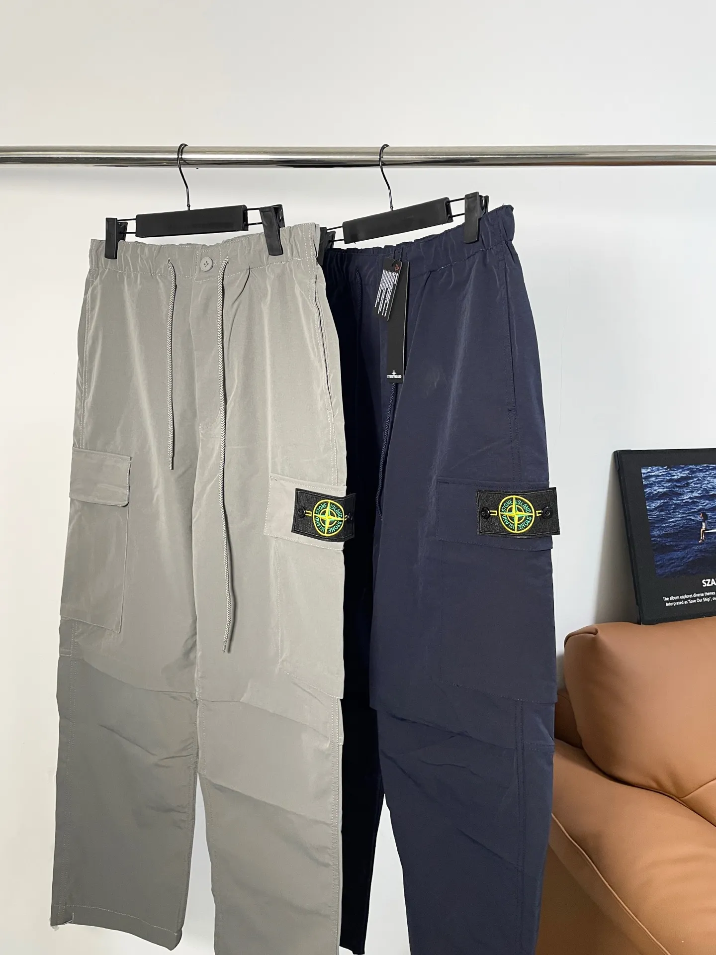 Stone Island Garment-Dyed Cargo Trousers D20020227 — view 5