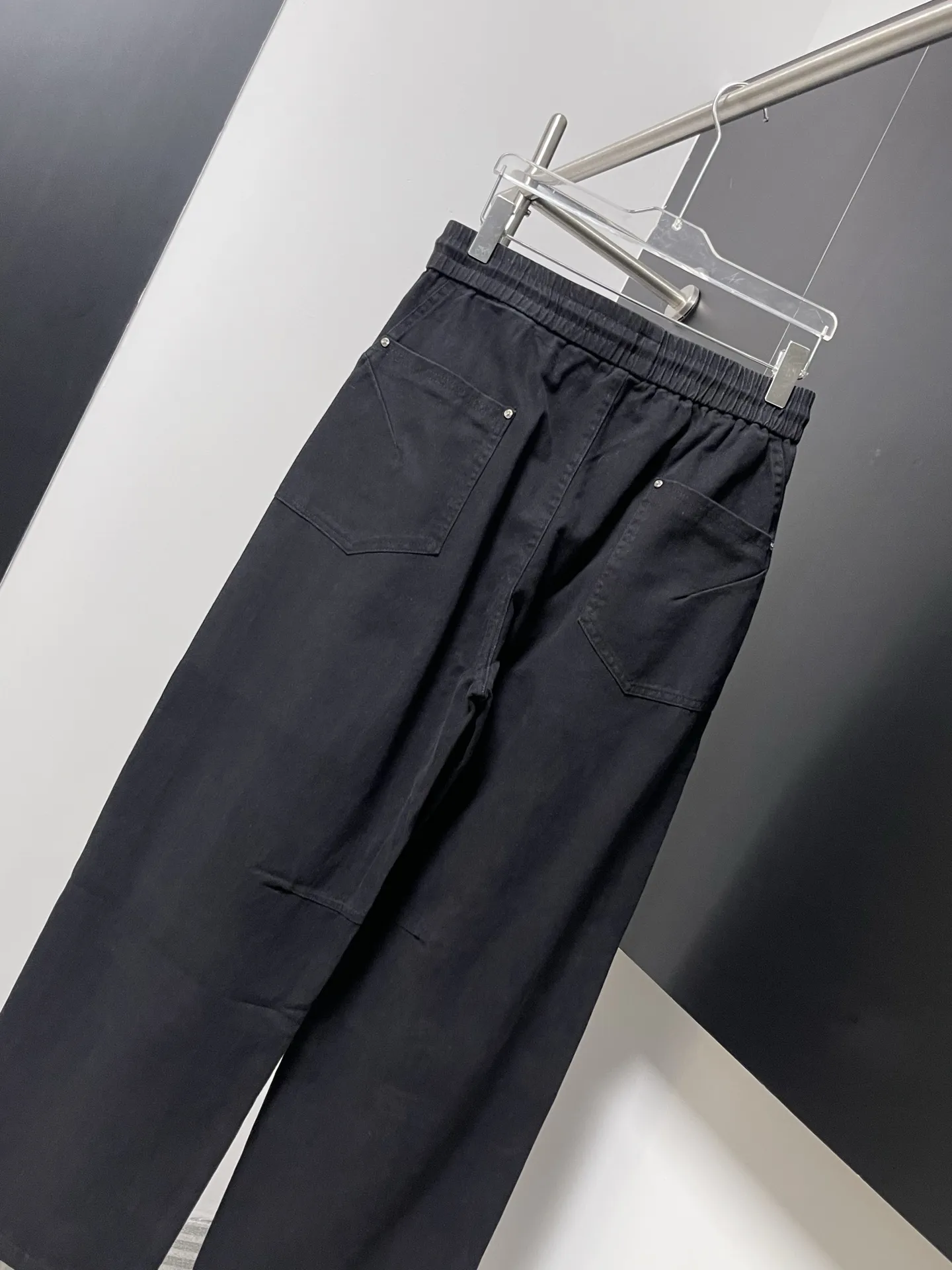 Logo-Print Straight-Leg Canvas Trousers D20022628 — view 8