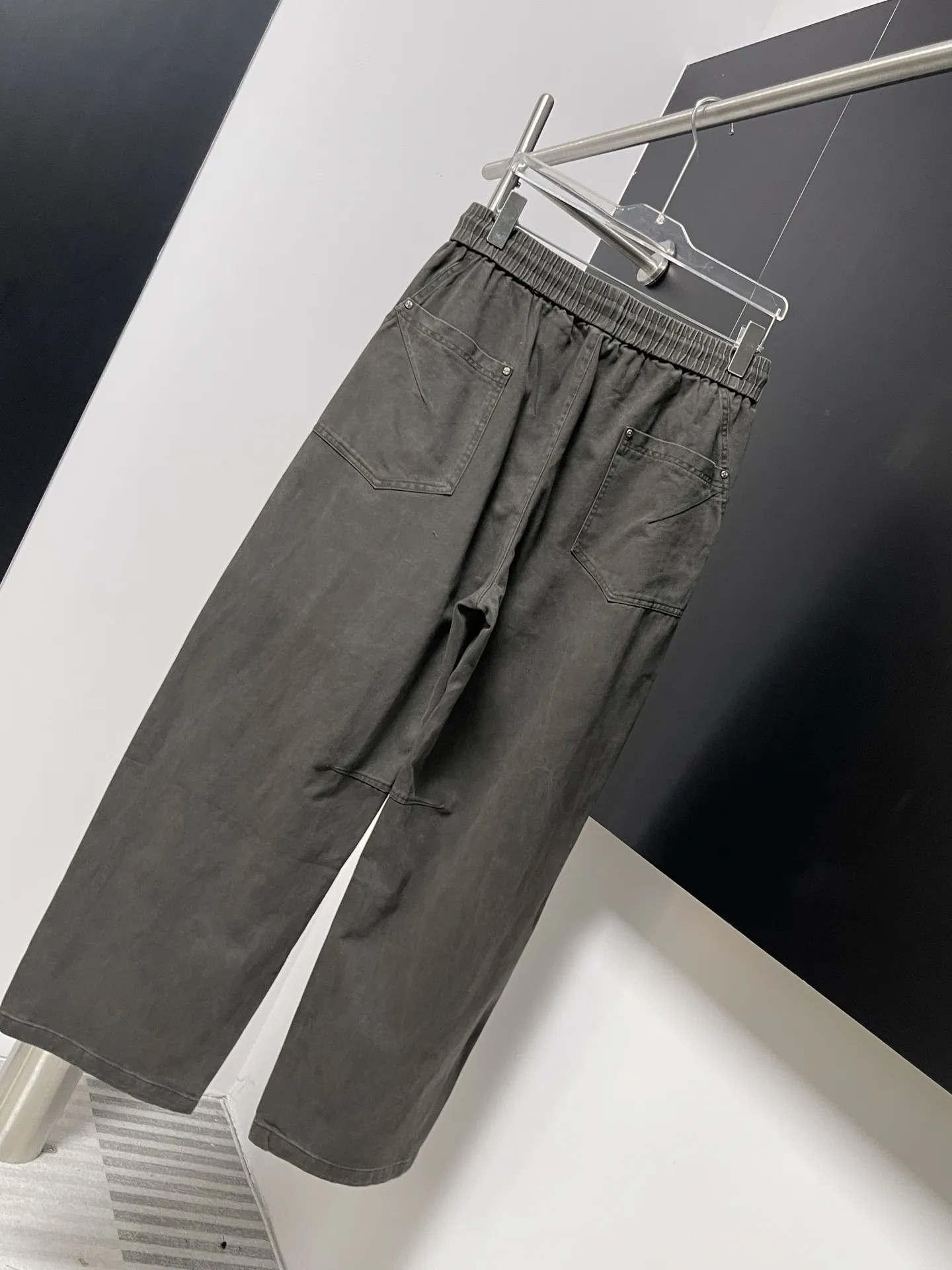 Logo Print Straight-Leg Canvas Trousers D20022627 — view 8