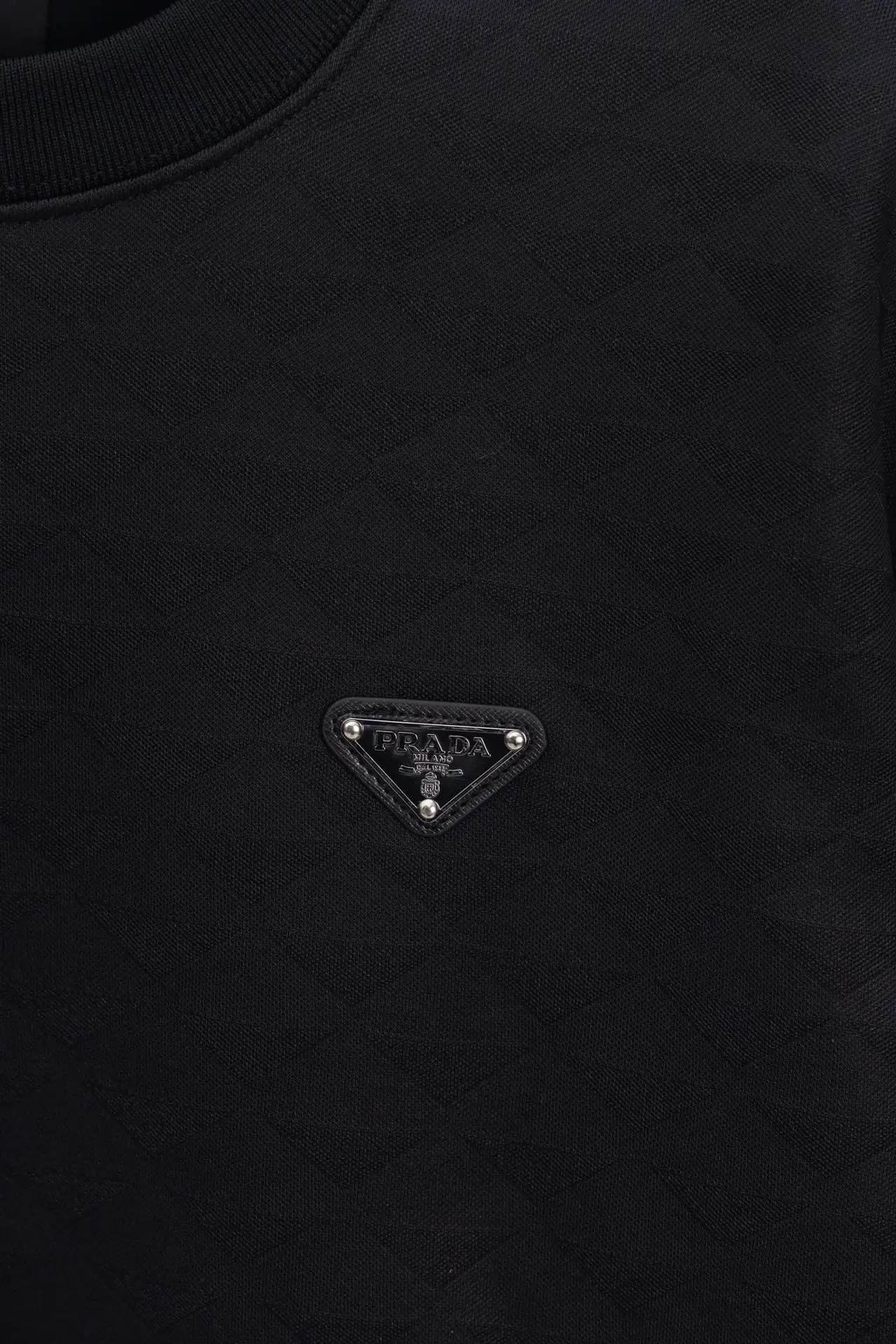 Triangle Jacquard Crew-Neck Sweatshirt D20019896 — view 4