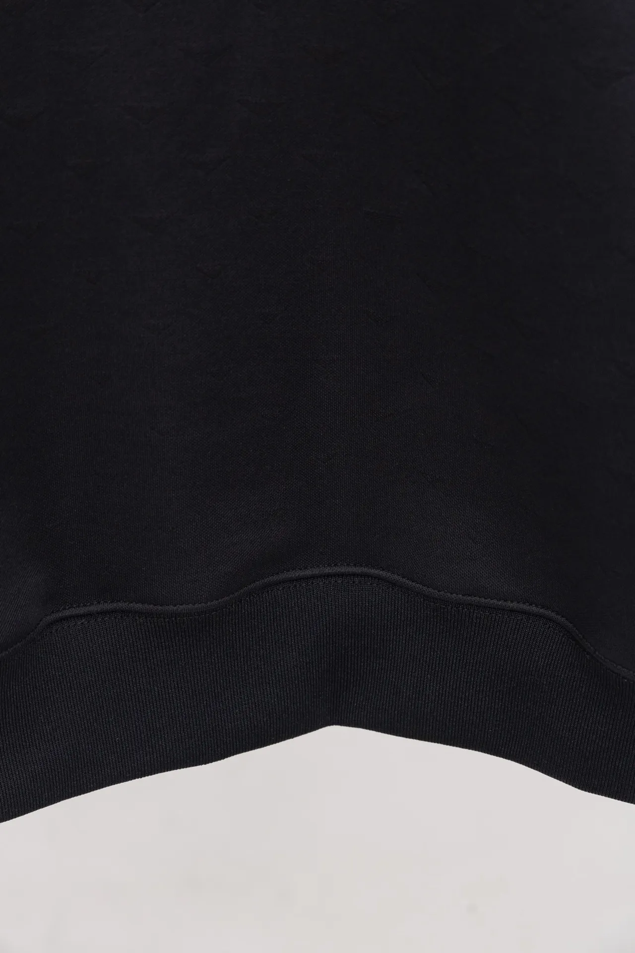 Triangle Jacquard Crew-Neck Sweatshirt D20019896 — view 8