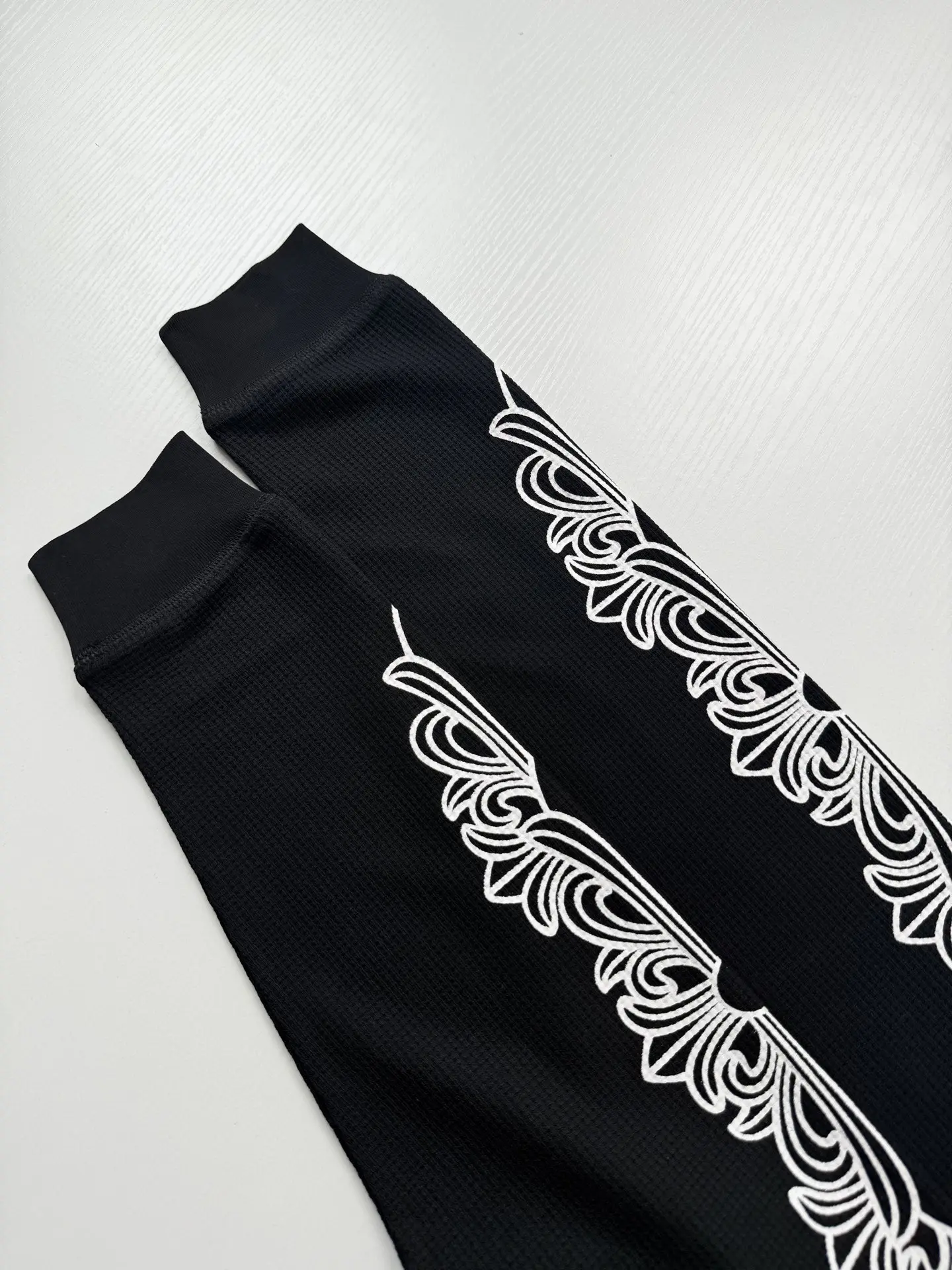 Horseshoe Logo Waffle-Knit Long-Sleeve T-Shirt D20522622 — view 9