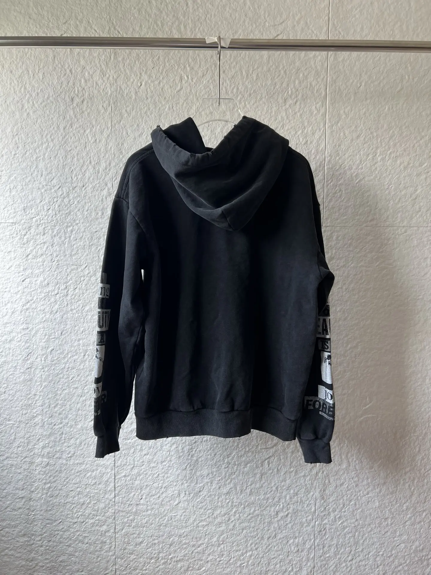 Distressed Graphic Print Oversized Hoodie D21021557 — view 6