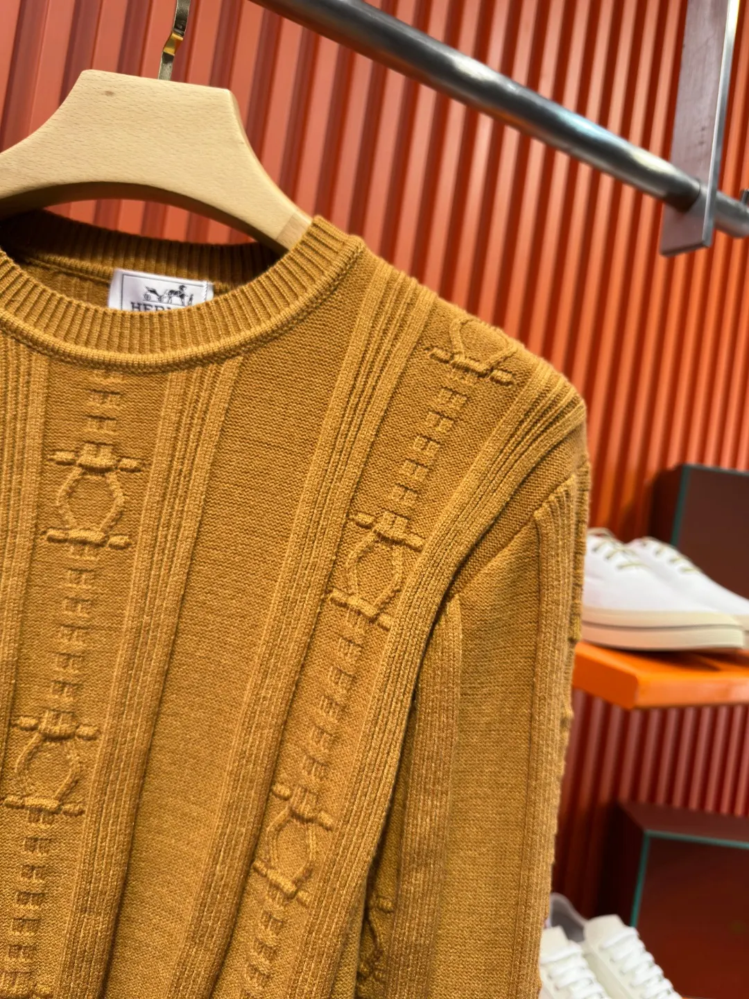 Embroidered Logo Wool-Cashmere Blend Sweater D21522026 — view 6