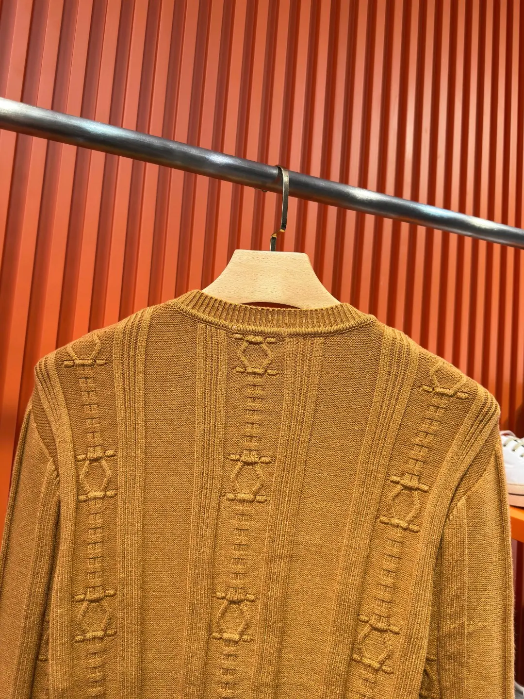 Embroidered Logo Wool-Cashmere Blend Sweater D21522026 — view 10
