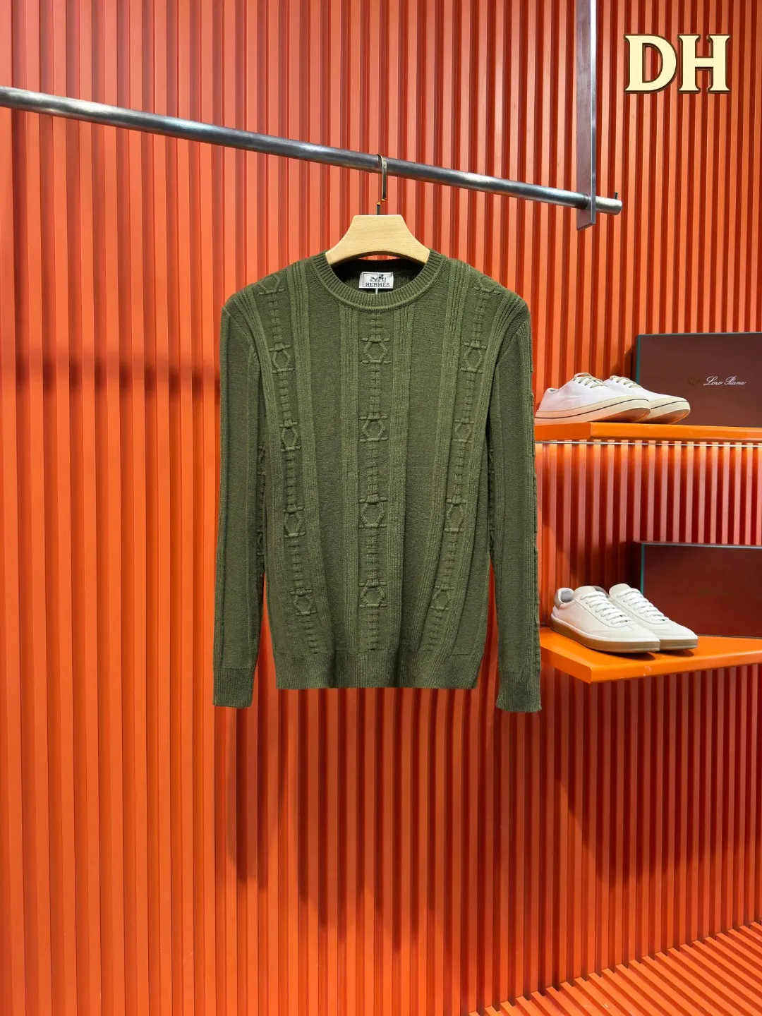 Logo-Embroidered Wool and Cashmere-Blend Sweater D21522027