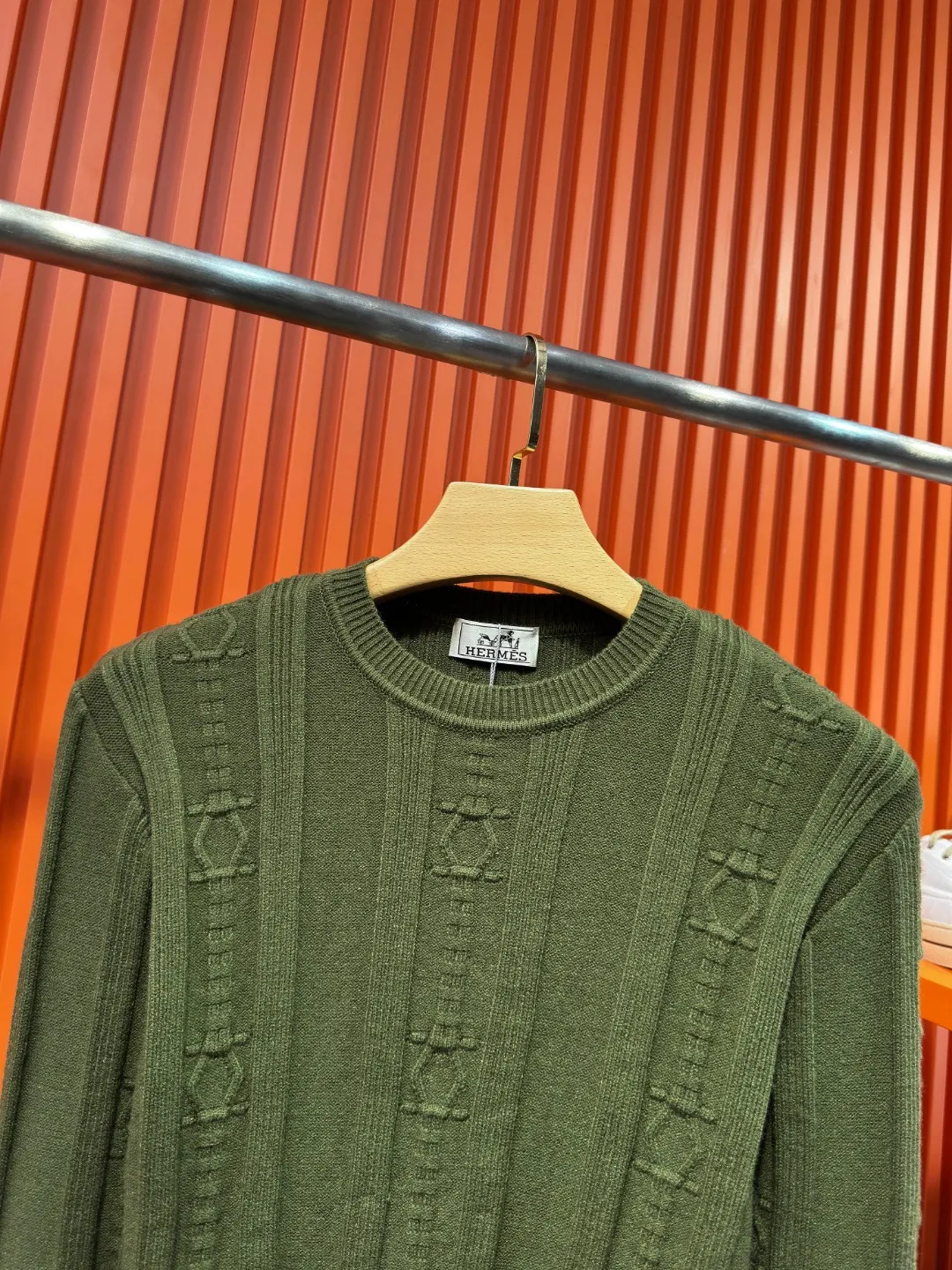 Logo-Embroidered Wool and Cashmere-Blend Sweater D21522027 — view 4