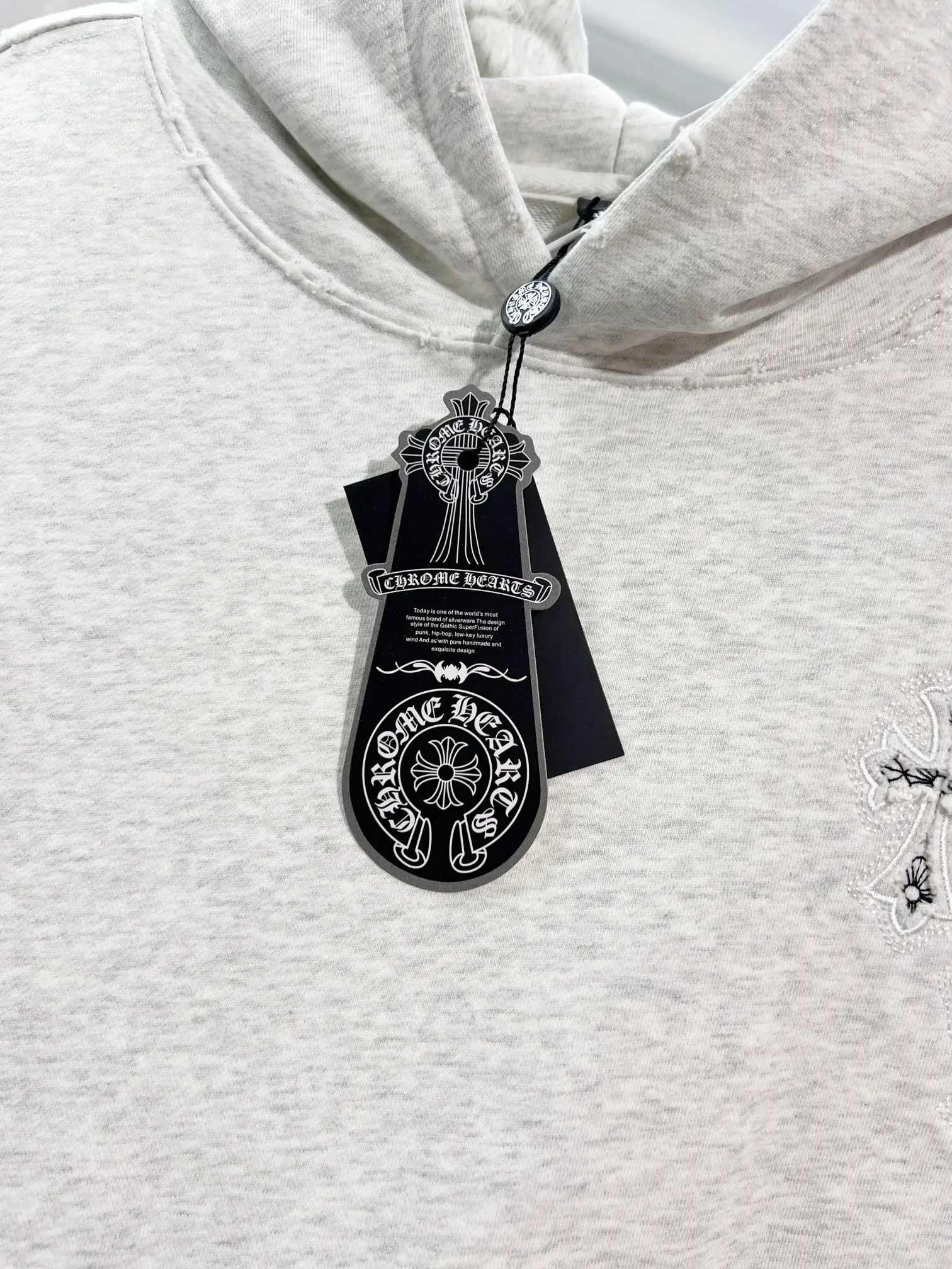 Embroidered Cross Logo Distressed Hoodie D22022843 — view 6