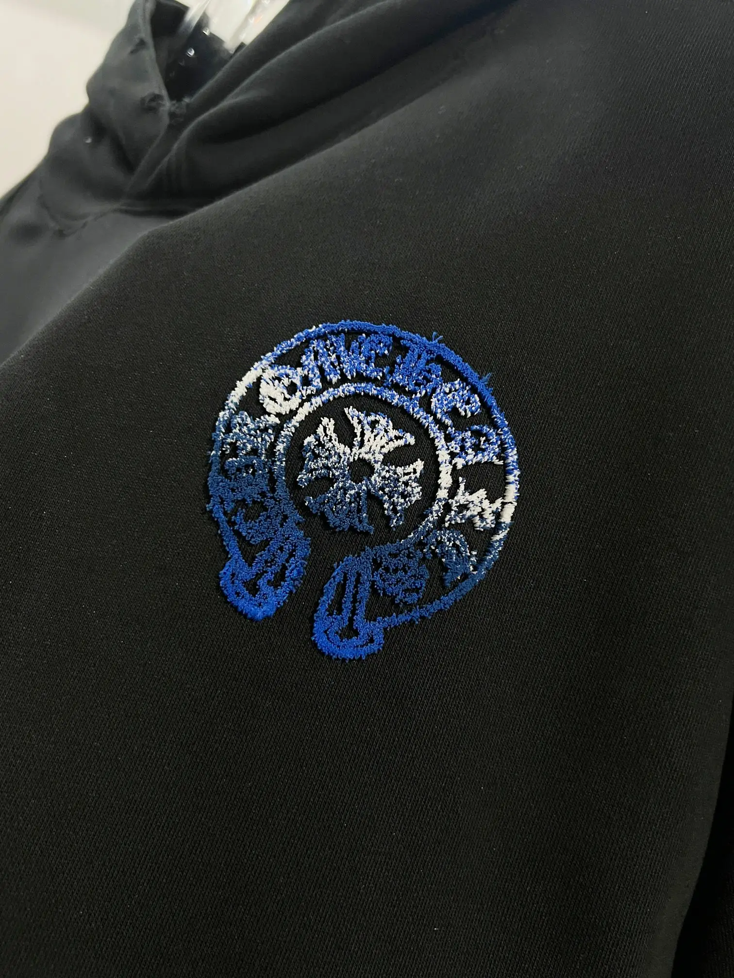 Chrome Hearts Embroidered Horseshoe Logo Hoodie D22022844 — view 4