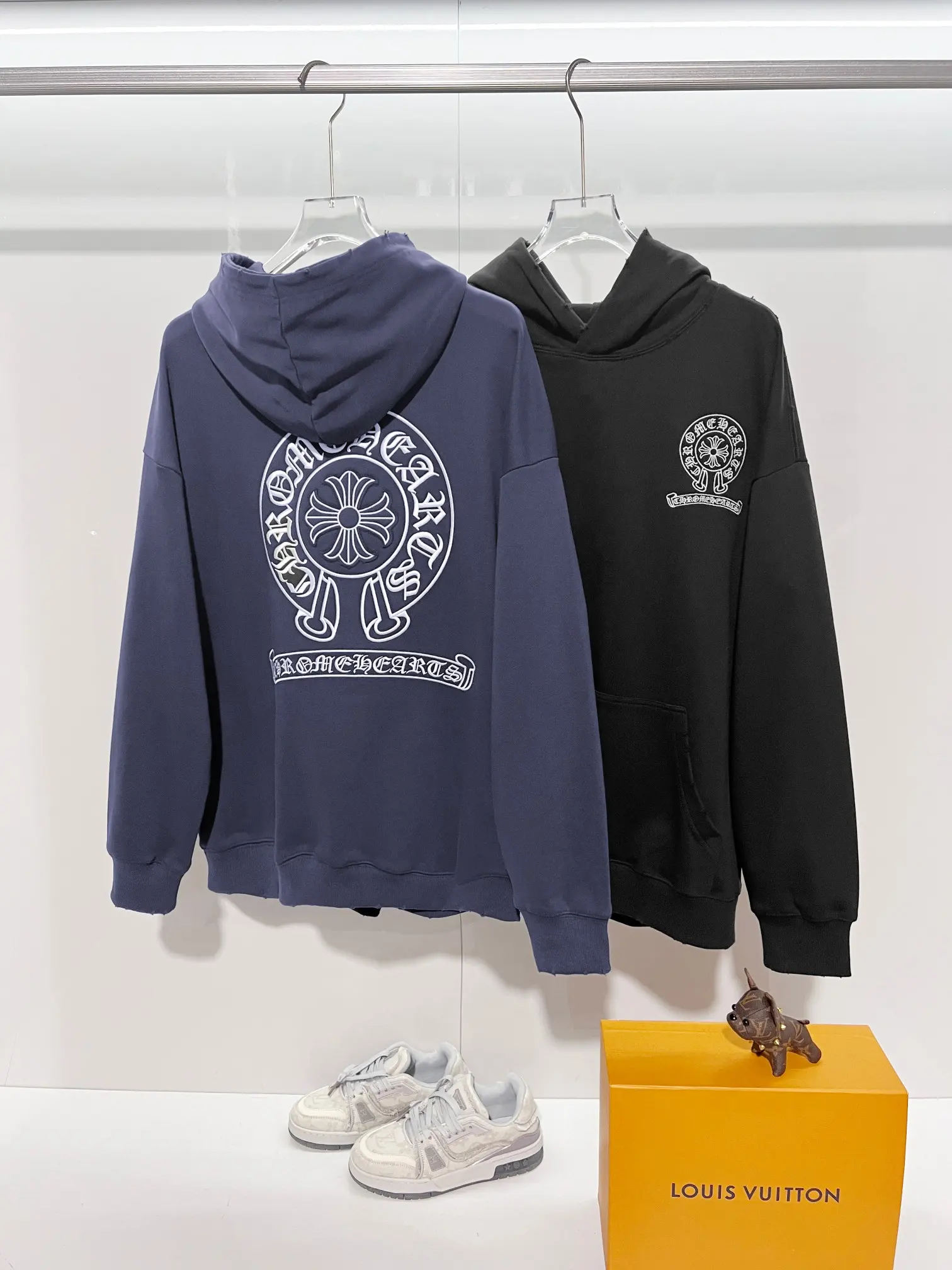 Chrome Hearts Logo Embroidery Distressed Hoodie D22022847 — view 11