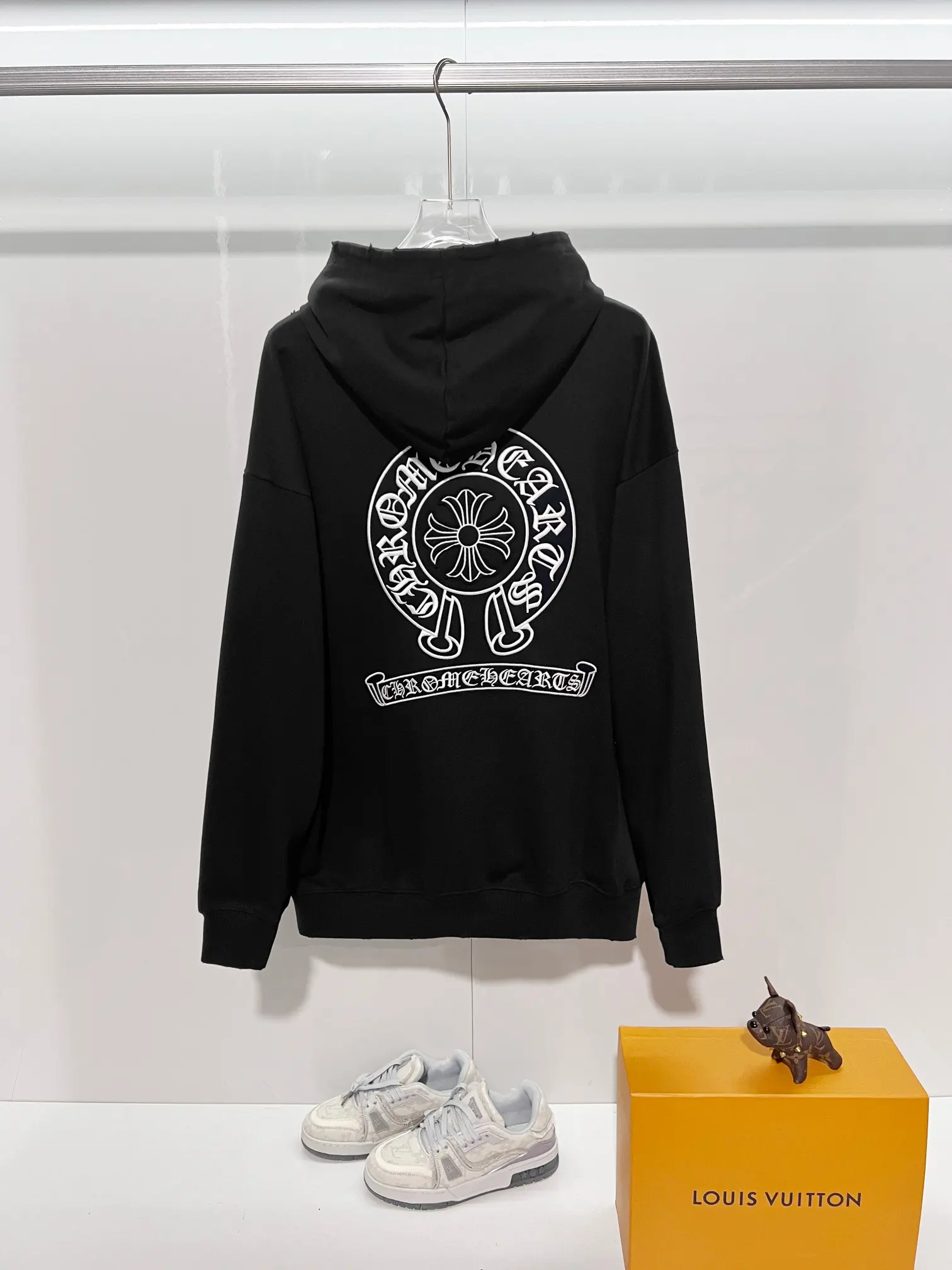 Logo Embroidery Distressed Cotton Hoodie D22022846 — view 2