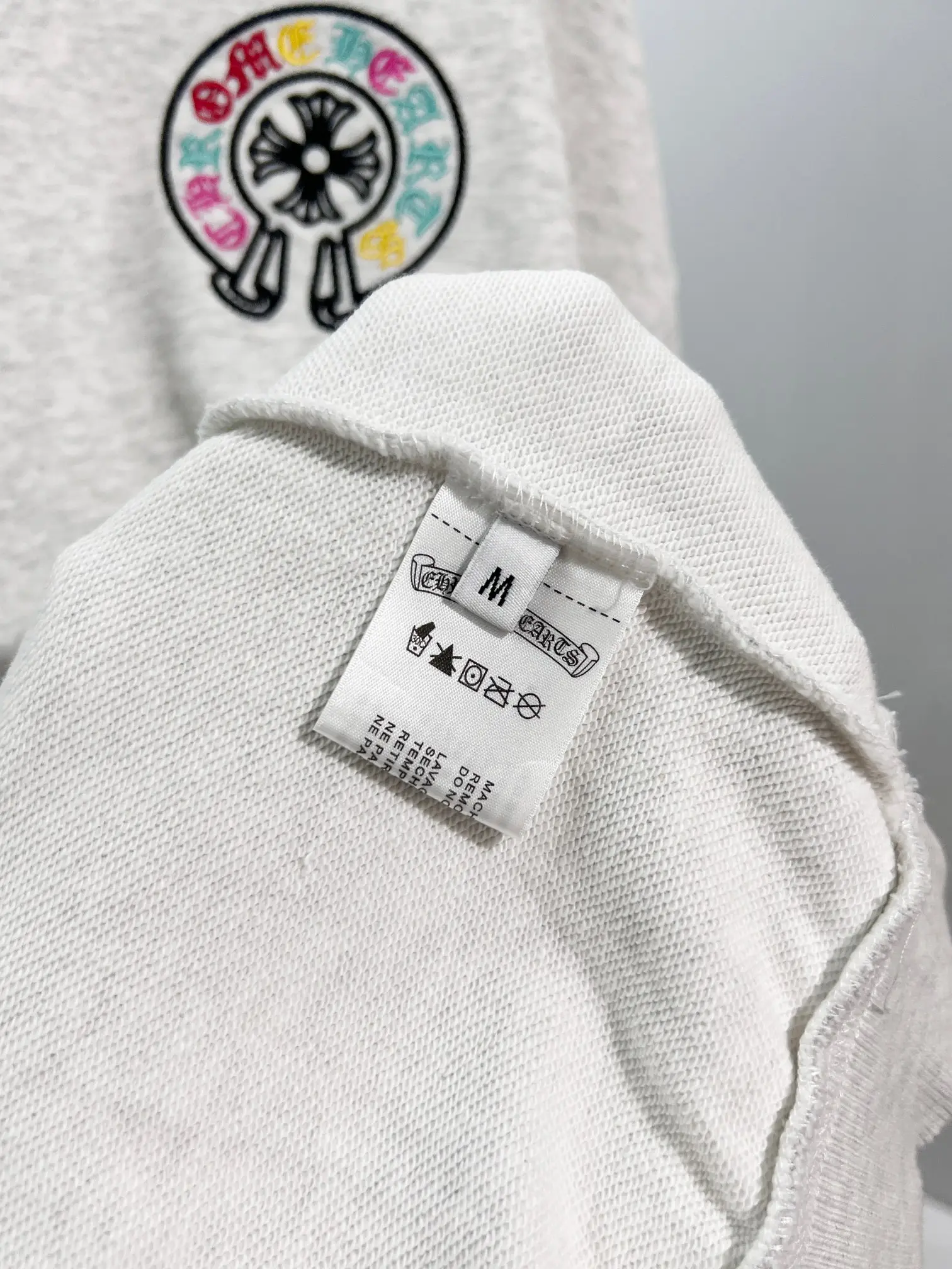 Logo Embroidery Distressed Cotton Hoodie D22022849 — view 9
