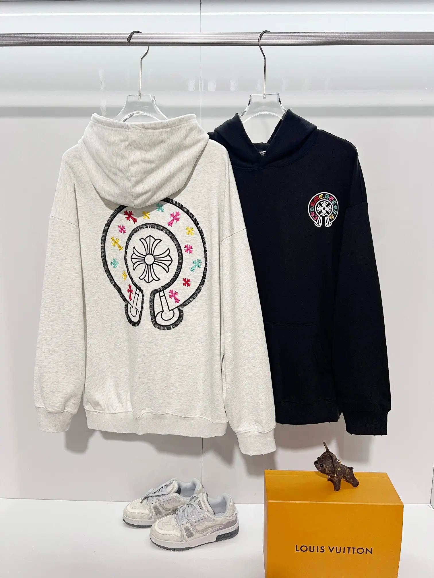 Logo Embroidery Cotton-Jersey Hoodie D22022848 — view 11