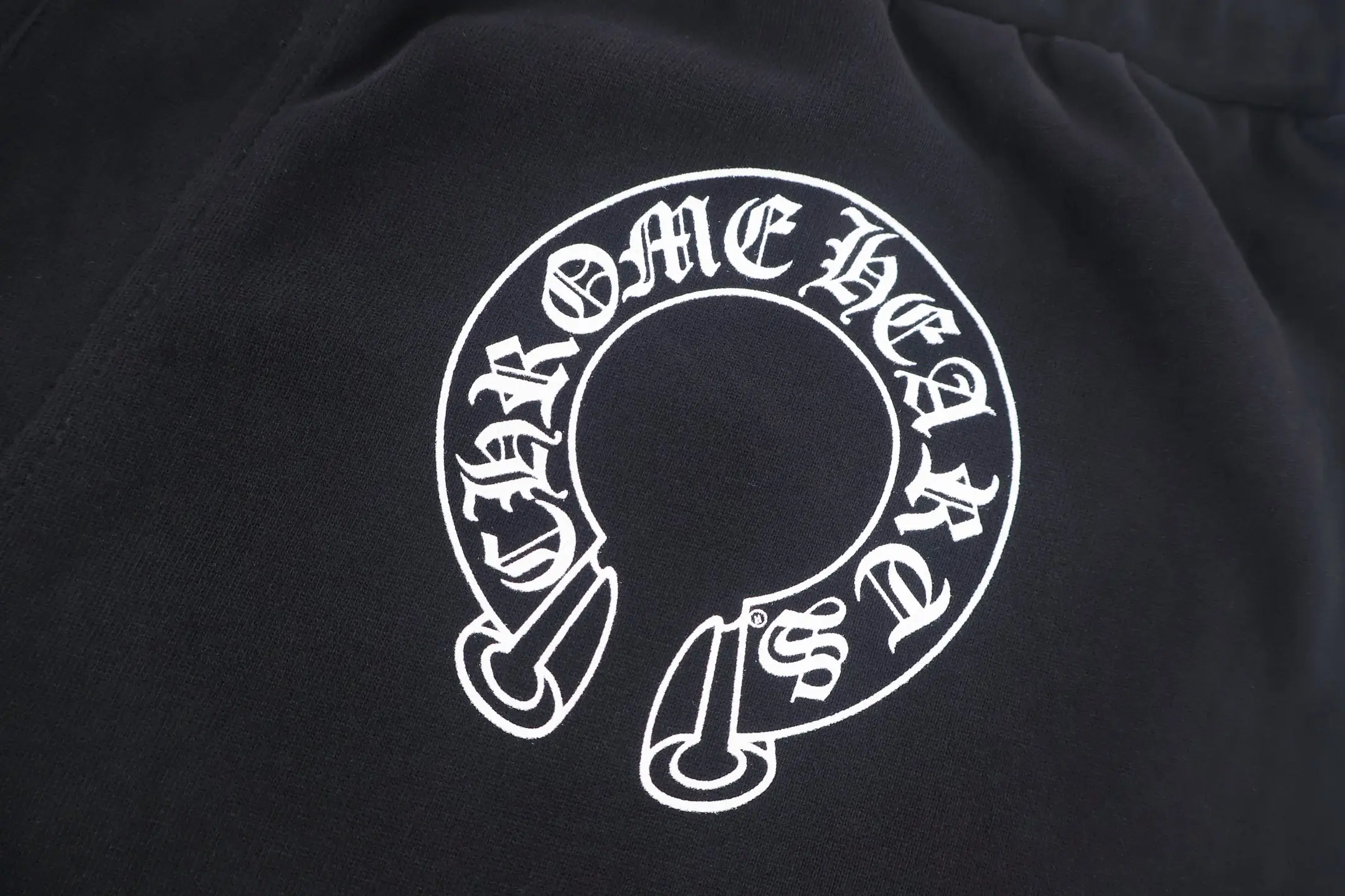 Horseshoe Logo Cotton Sweat Shorts D22019857 — view 4