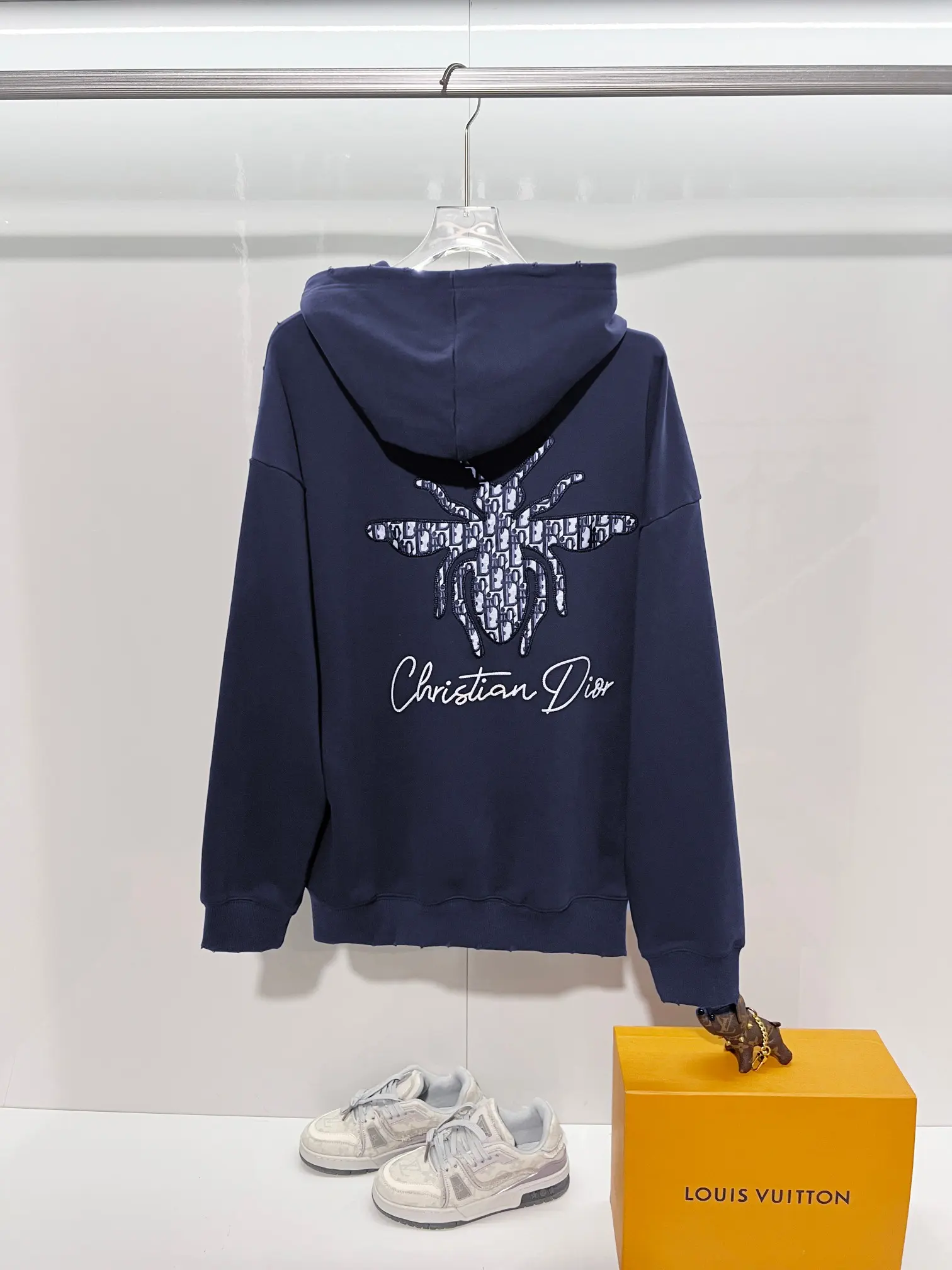 Logo Embroidery Distressed Cotton Hoodie D22022837 — view 2