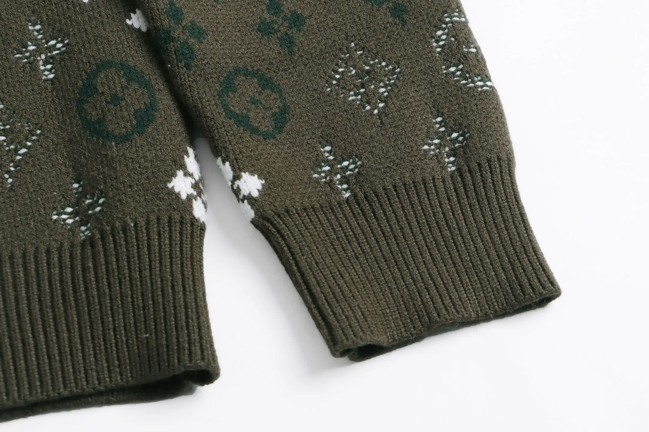 Monogram Jacquard Crew-Neck Wool Sweater D22022057 — view 9