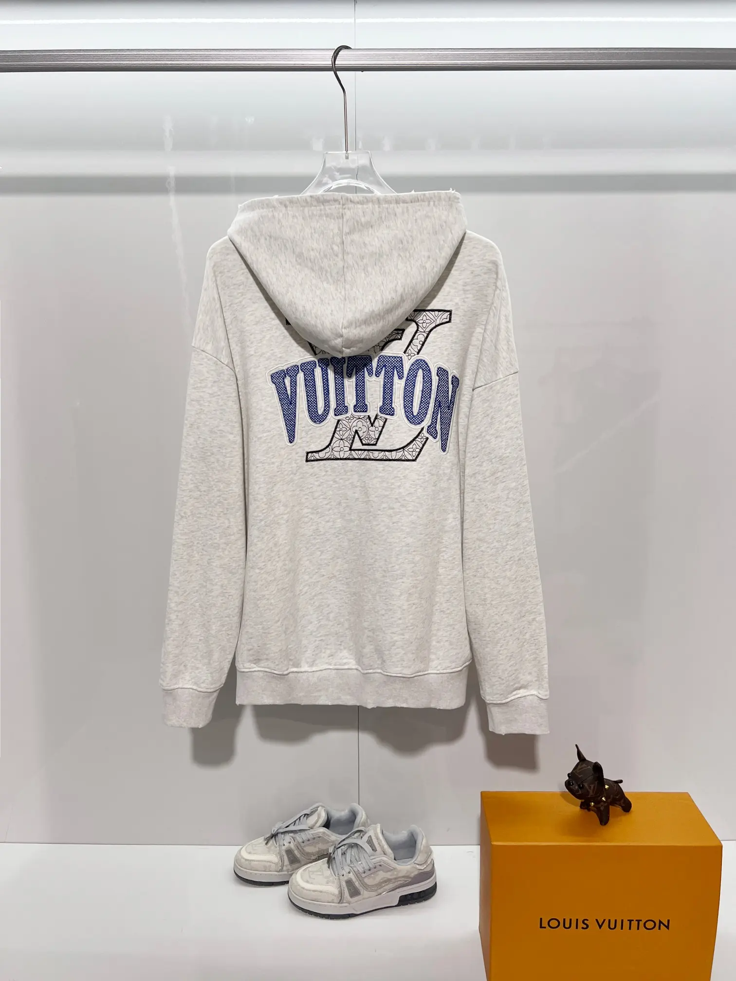 Logo Embroidered Distressed Cotton Hoodie D22022839 — view 2