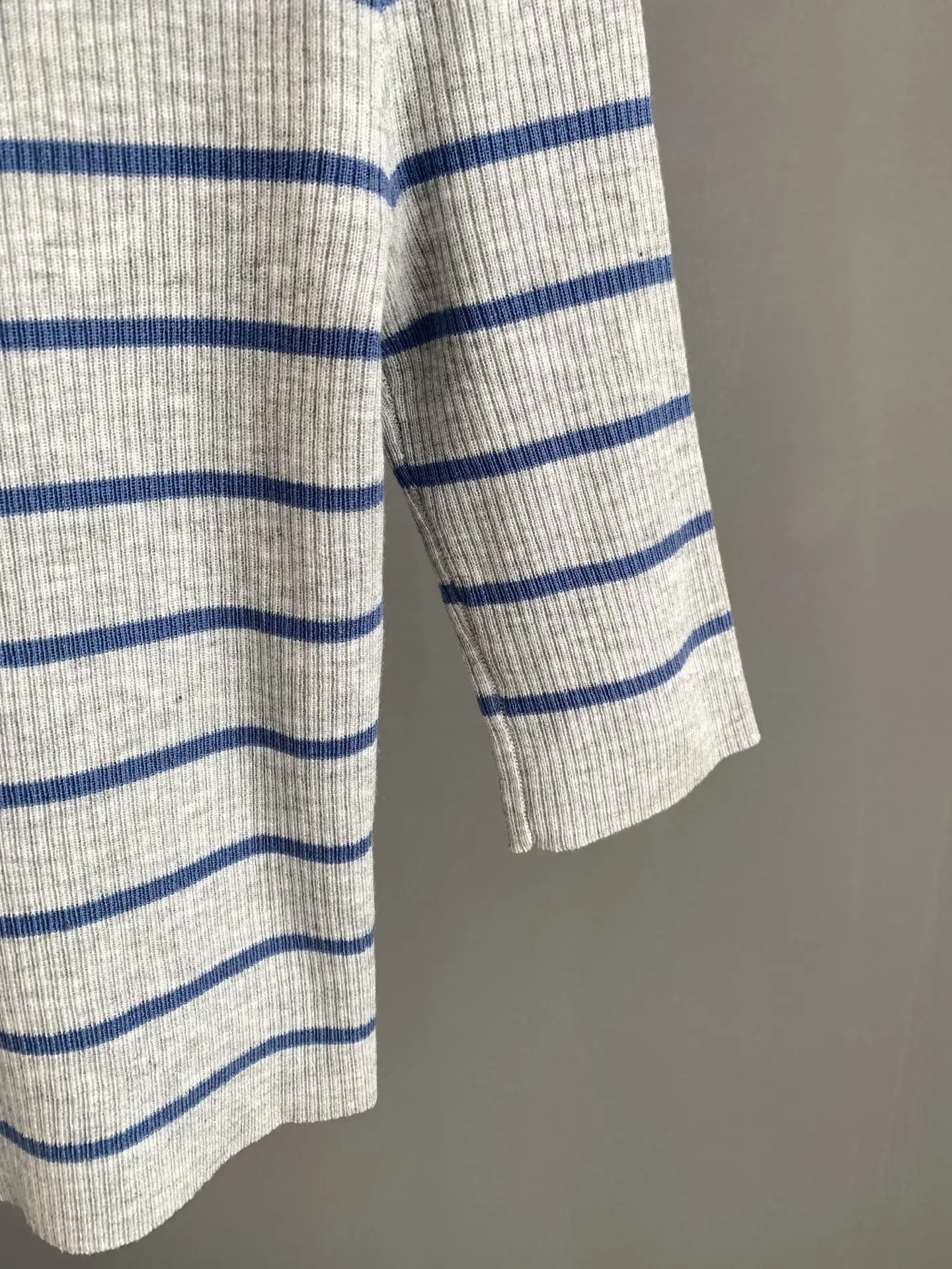 Logo Intarsia Striped Wool Knit Top D22022758 — view 5