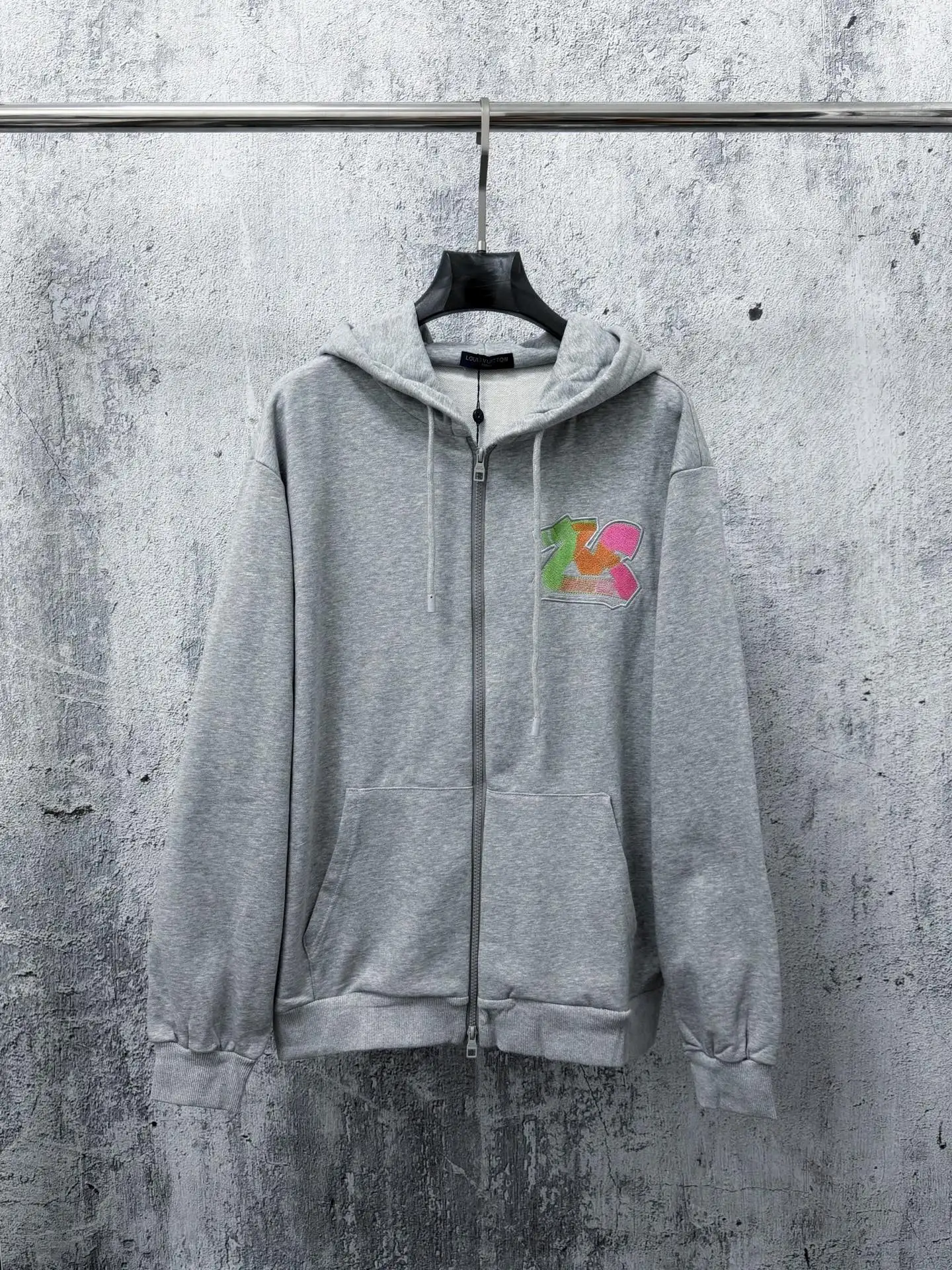 Embroidered Logo Zip-Up Hoodie D22523462