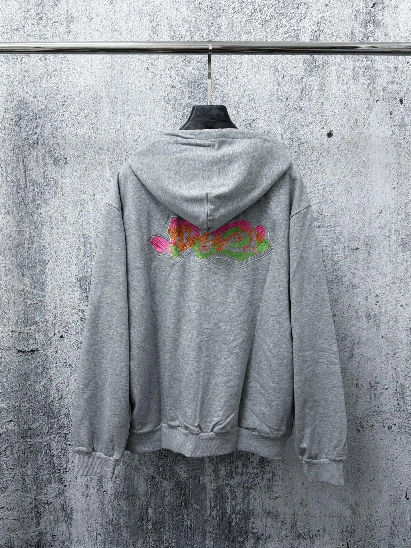 Embroidered Logo Zip-Up Hoodie D22523462 — view 2